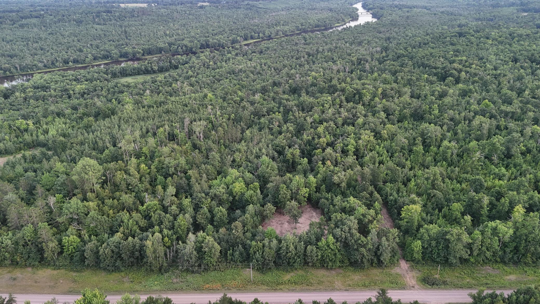 68xxx Old Ferry Rd, Hinckley, MN 55037