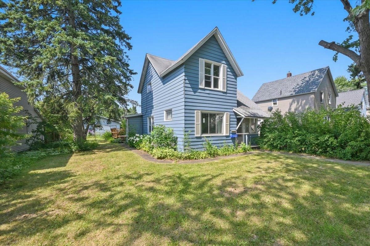 2011 Missouri Ave, Superior, WI 54880