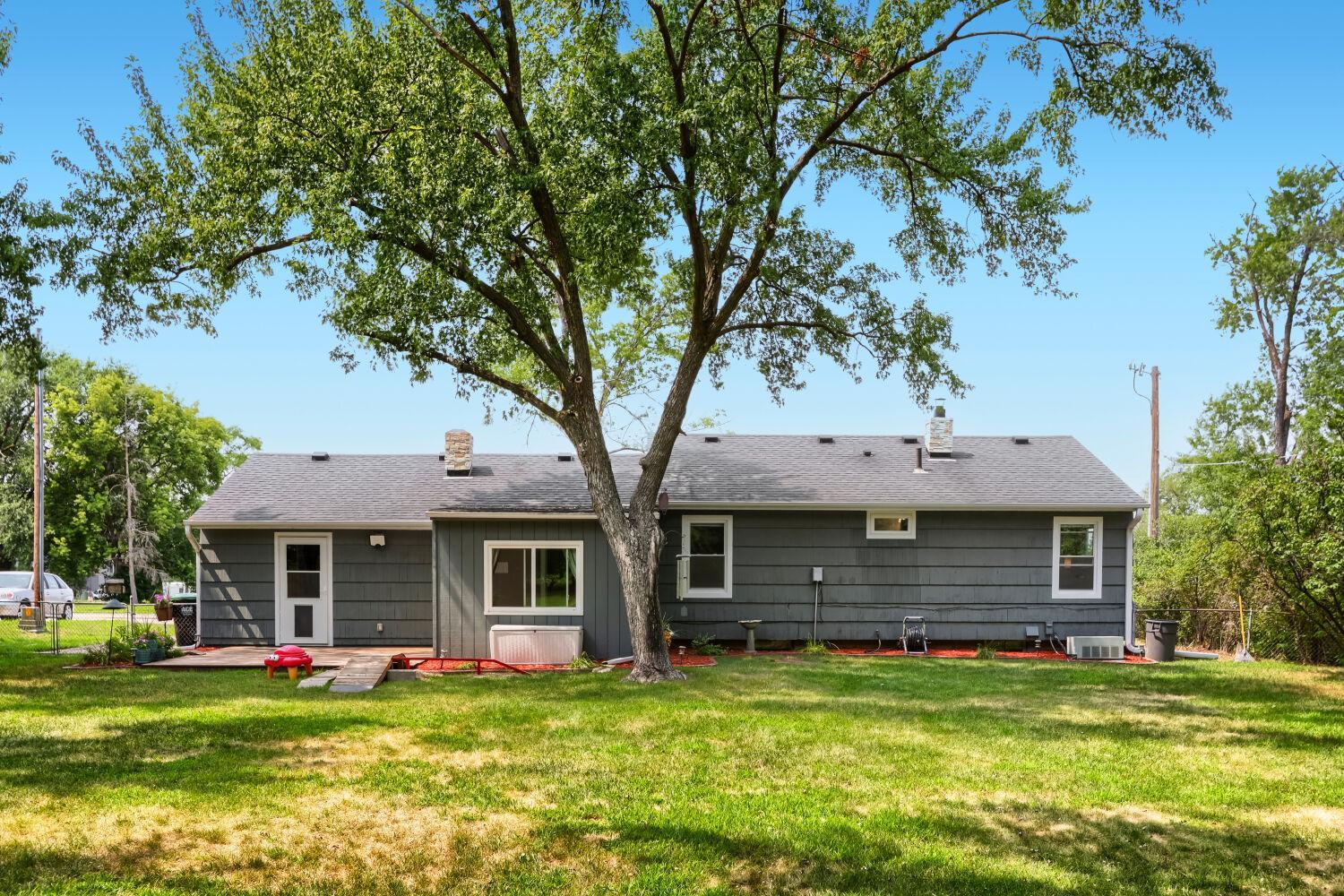10241 Foley Blvd NW, Coon Rapids, MN 55448