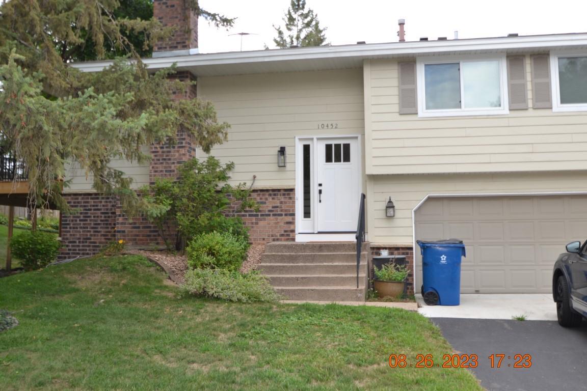 10452 Decatur Ave S, Bloomington, MN 55438