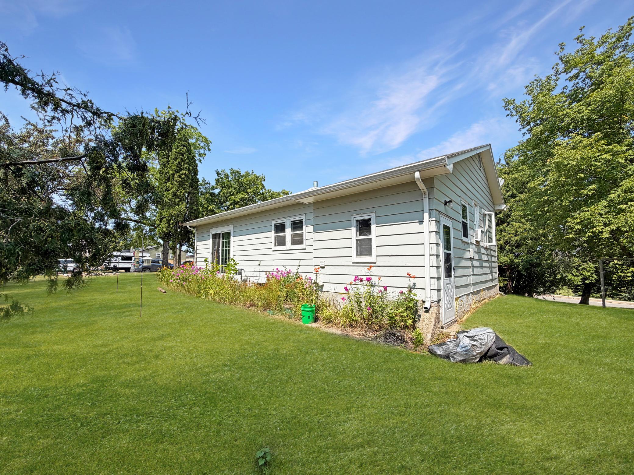 318 Clearwater Ave NW, Bagley, MN 56621