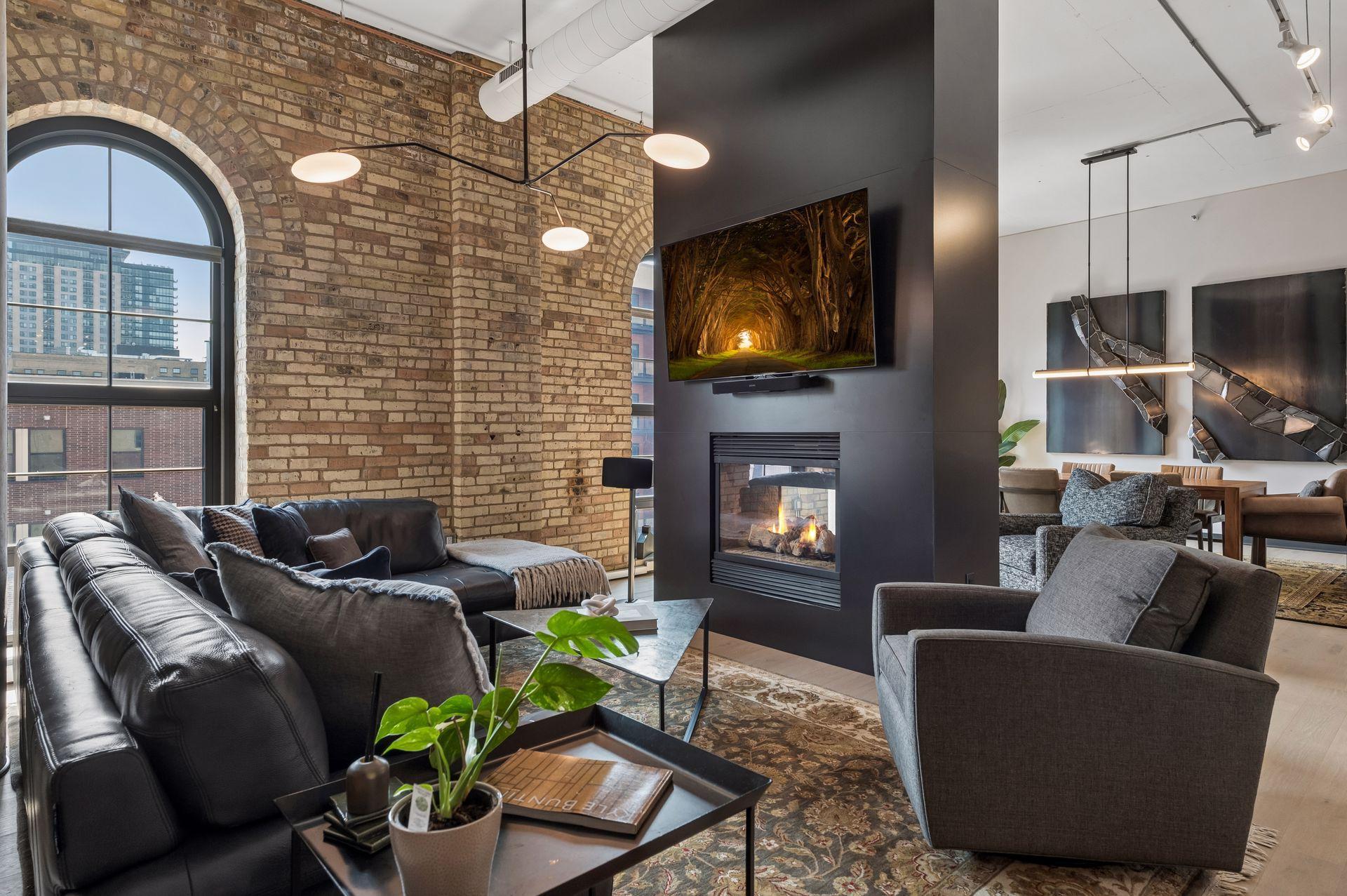 750 S 2nd St #404, Minneapolis, MN 55401