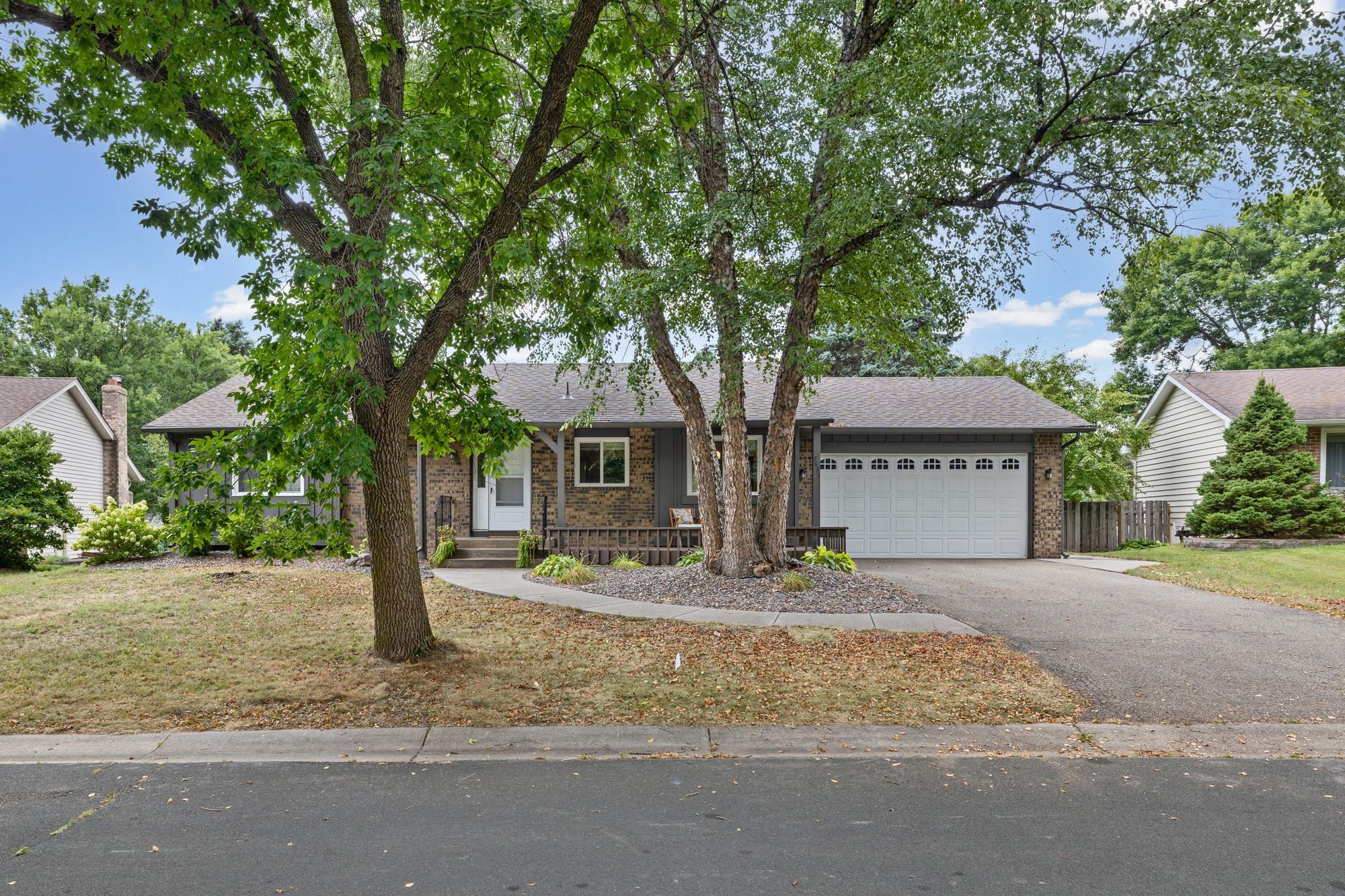 7835 Berkshire Ln N, Maple Grove, MN 55311