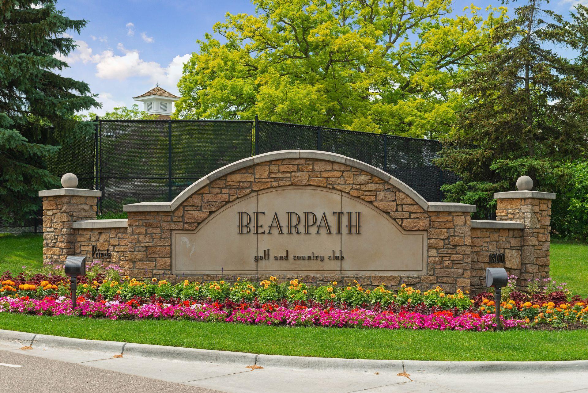 17461 Haralson Dr, Eden Prairie, MN 55347