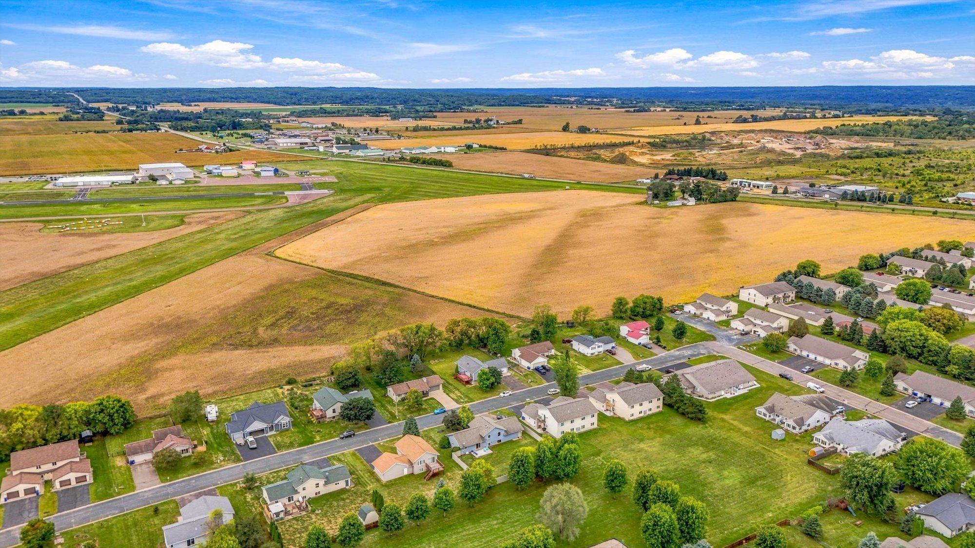 409 Smith Ave, Osceola, WI 54020