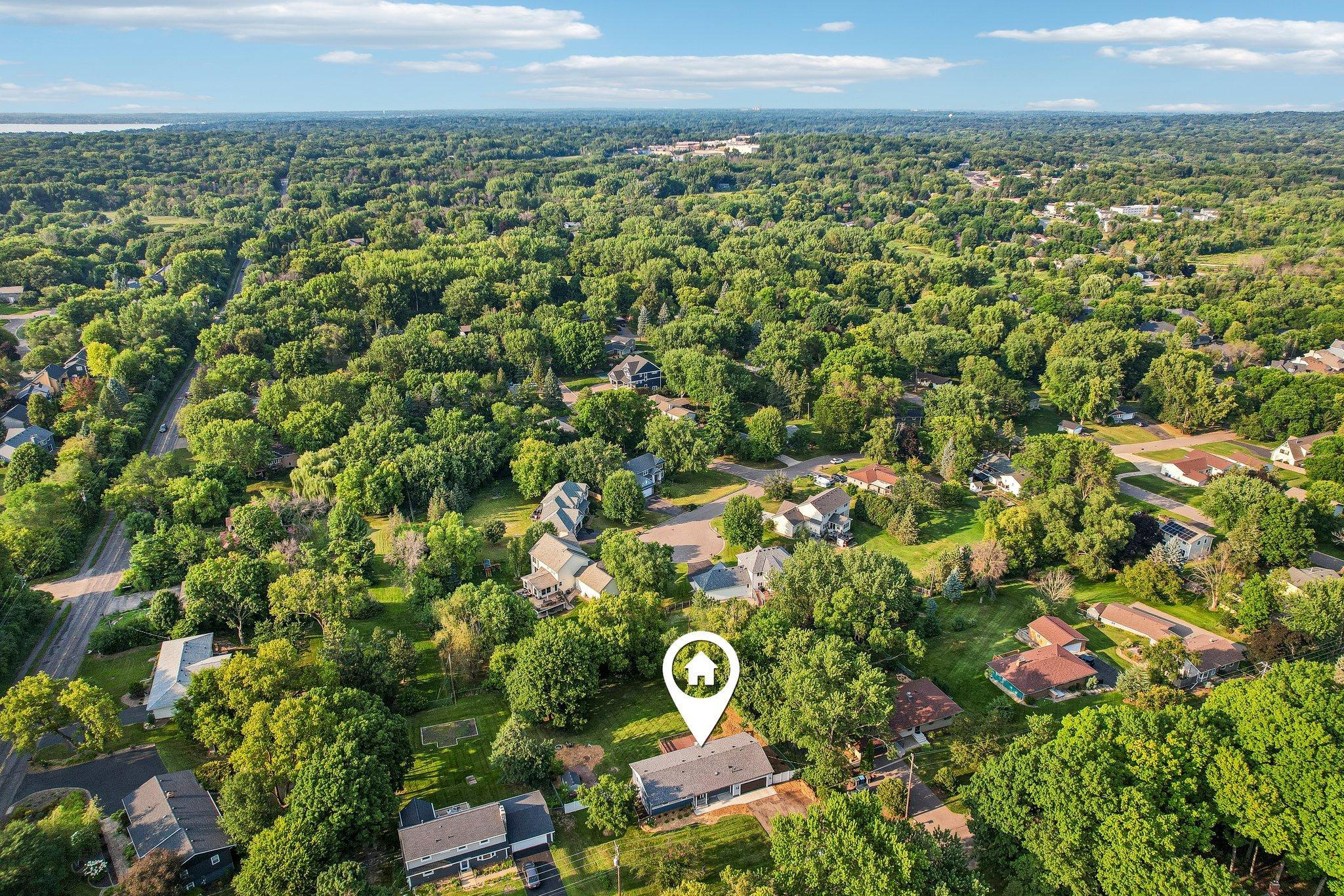 19112 Townline Rd, Minnetonka, MN 55345