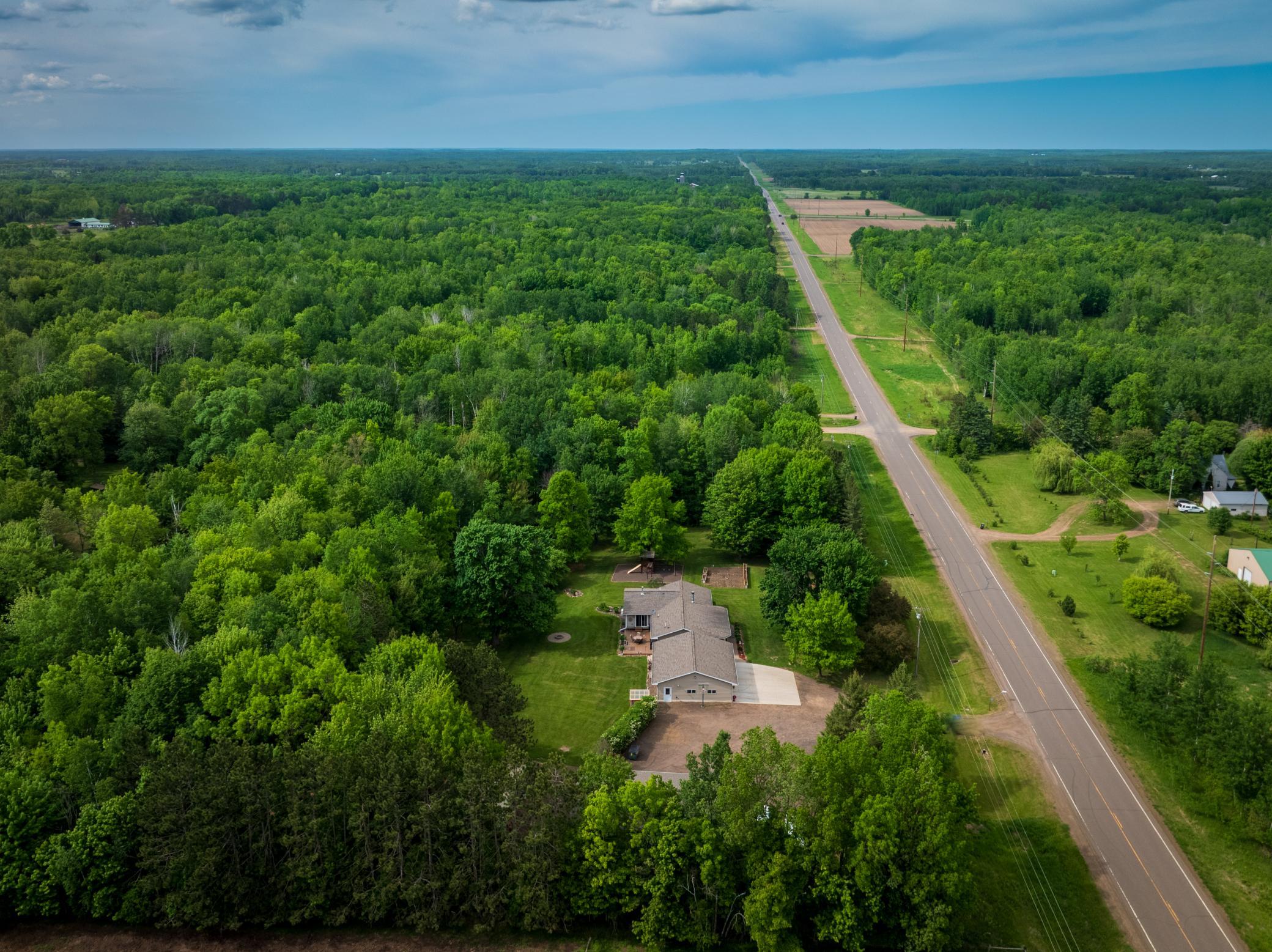 38813 Fox Rd, Hinckley, MN 55037