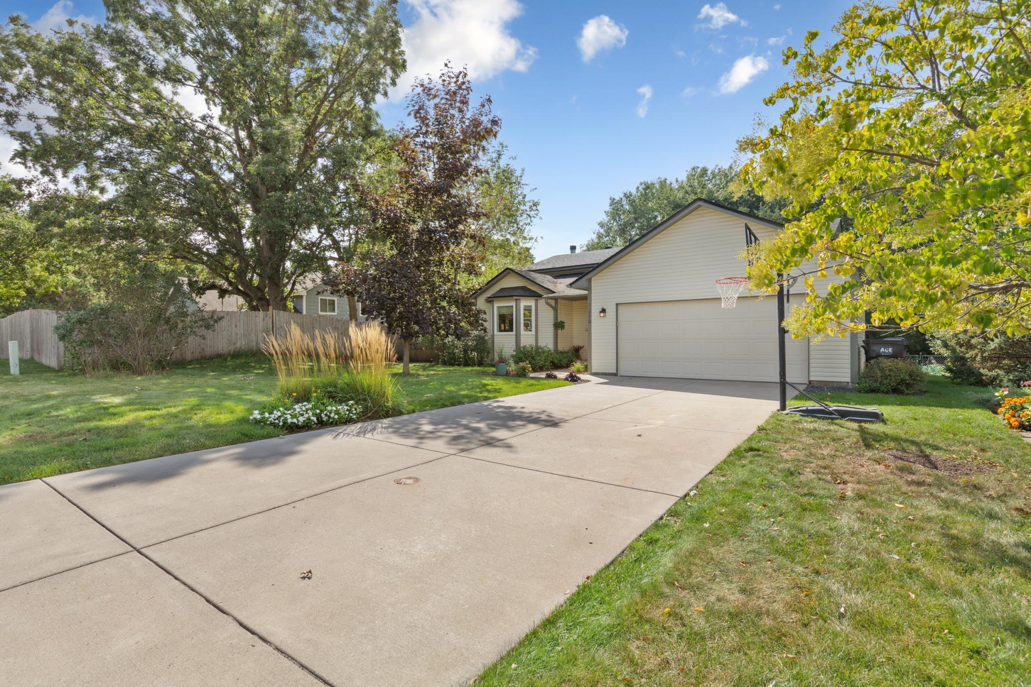 11770 Redwood St NW, Coon Rapids, MN 55448