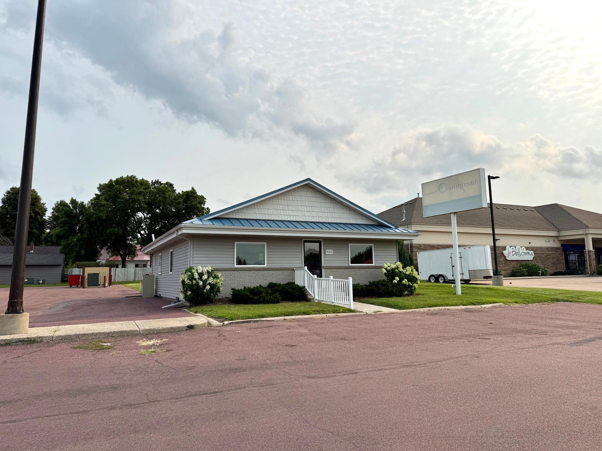 1030 E Bridge St, Redwood Falls, MN 56283