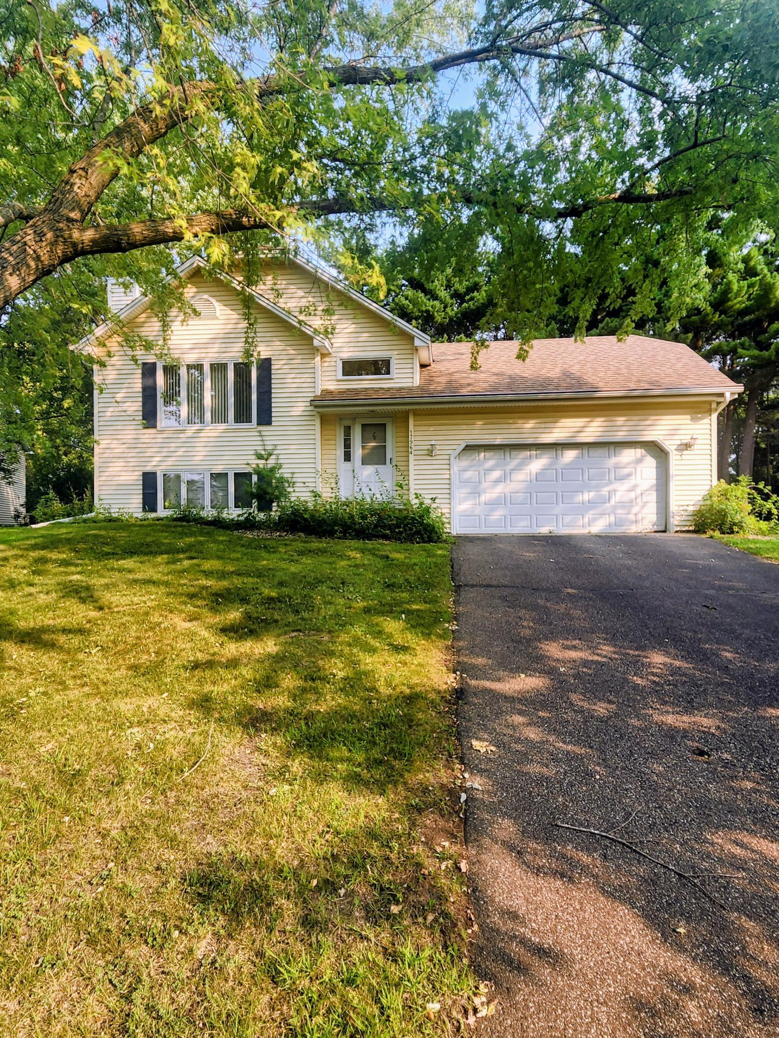 17964 Lorence Way, Eden Prairie, MN 55346