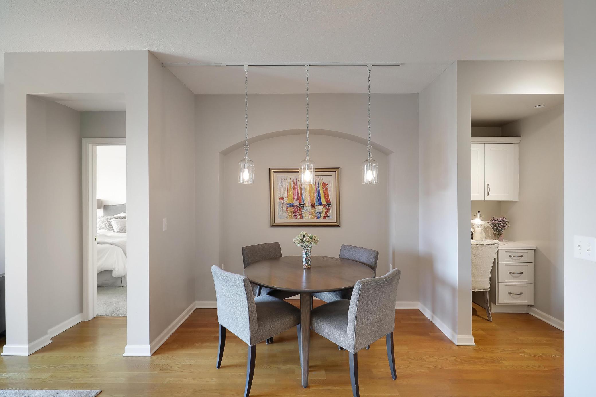 500 E Grant St #707, Minneapolis, MN 55404