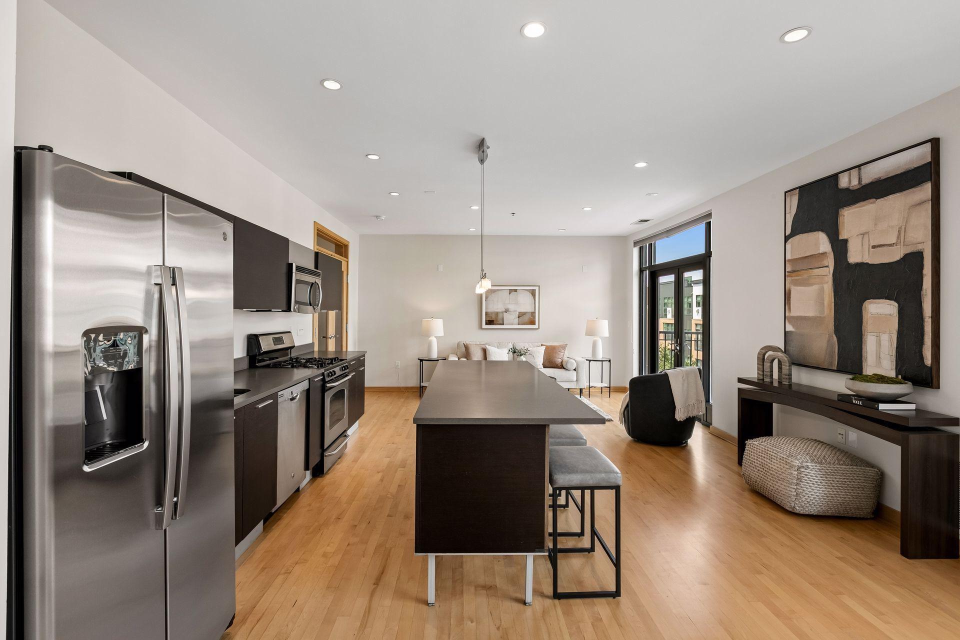 3116 W Lake St #423, Minneapolis, MN 55416