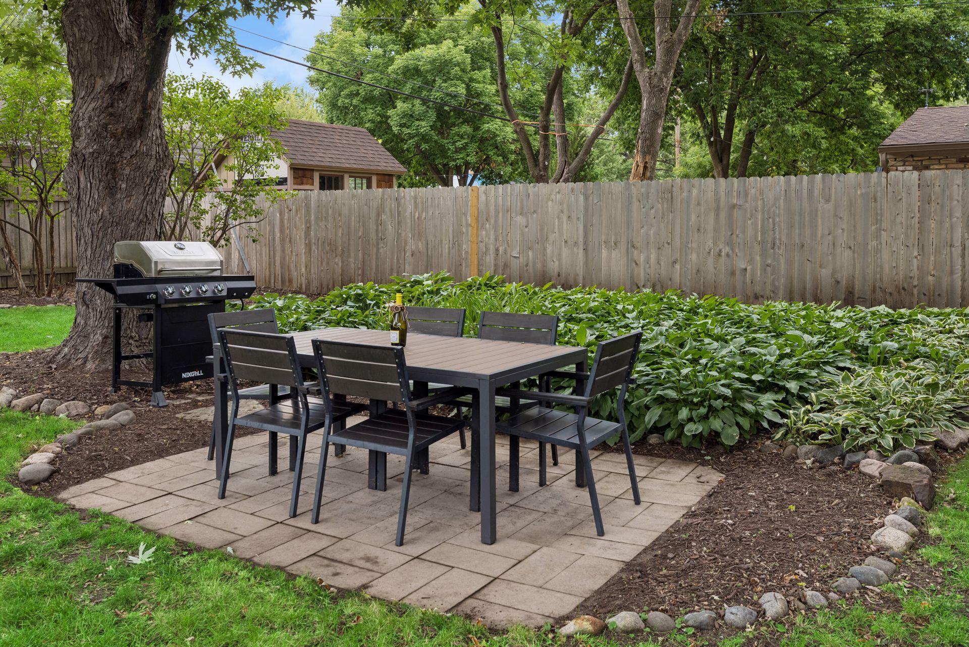 3851 Welcome Ave N, Robbinsdale, MN 55422