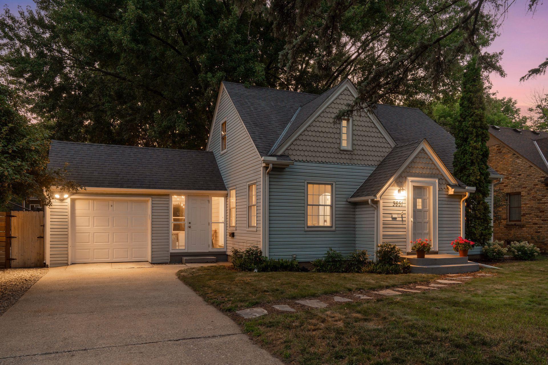 3851 Welcome Ave N, Robbinsdale, MN 55422