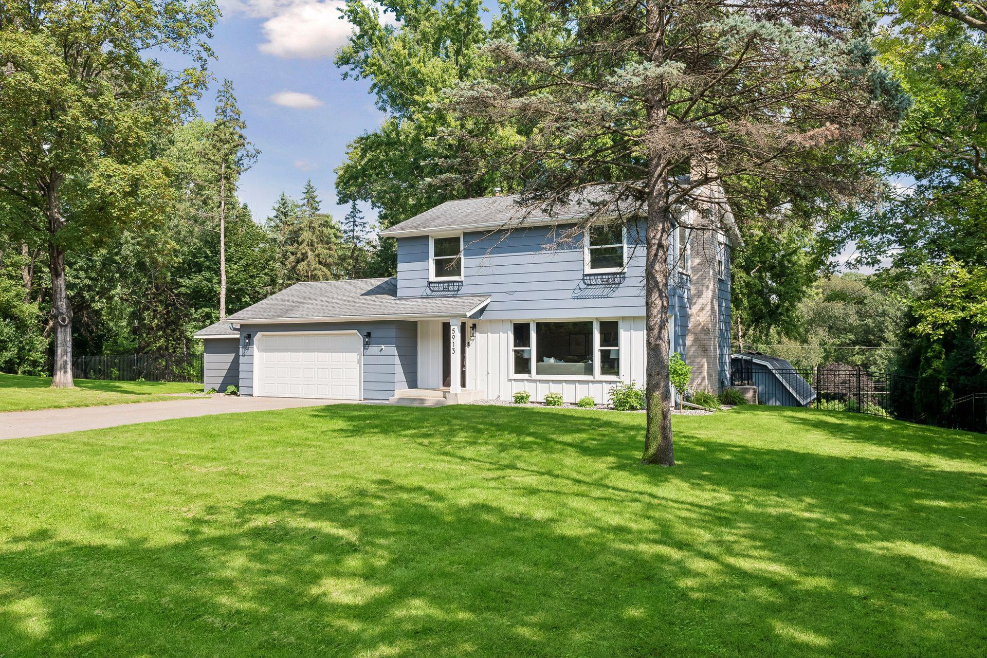 5913 Woodland Cir, Minnetonka, MN 55345
