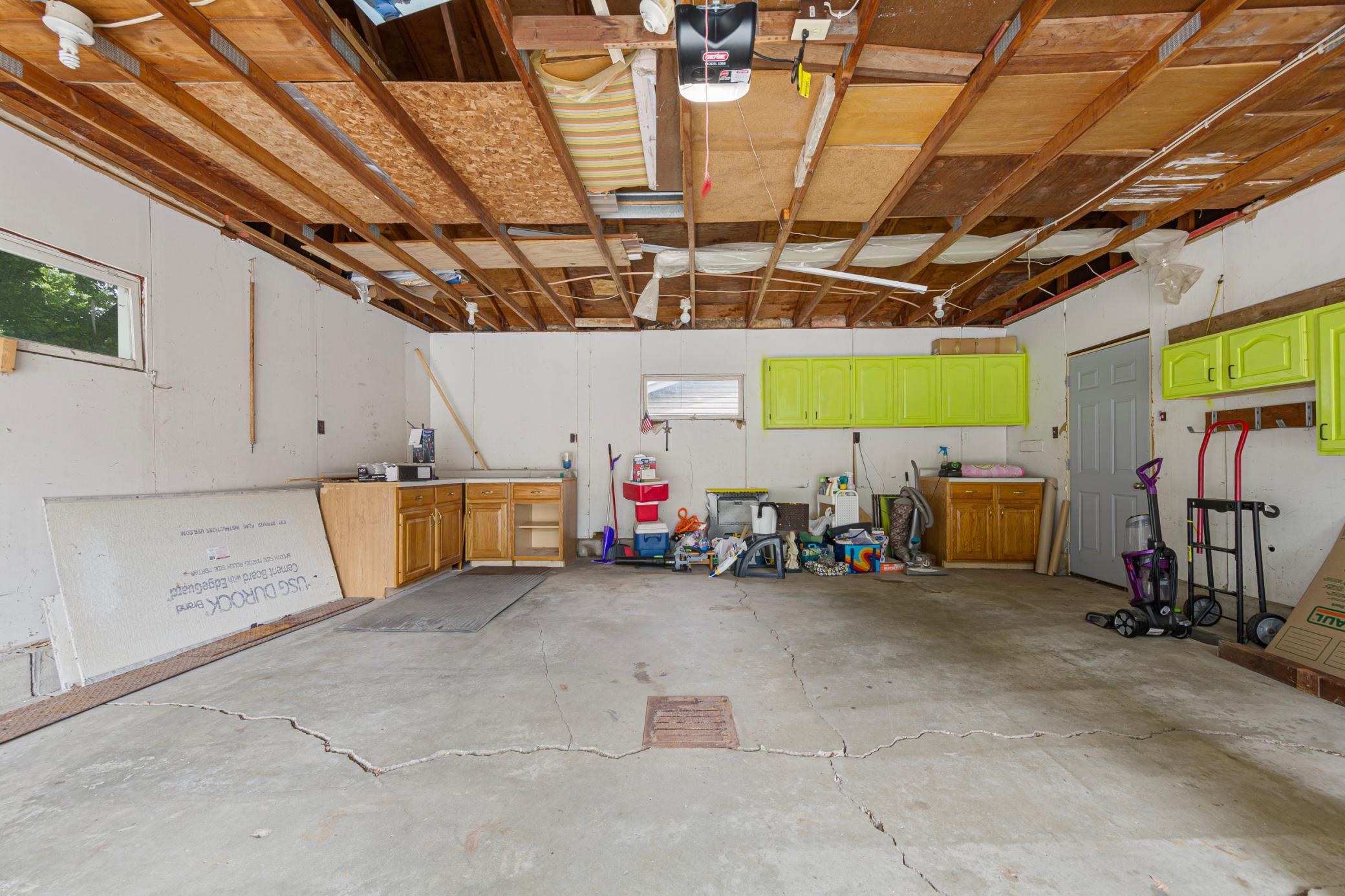 124 13th Ave NW, Waseca, MN 56093