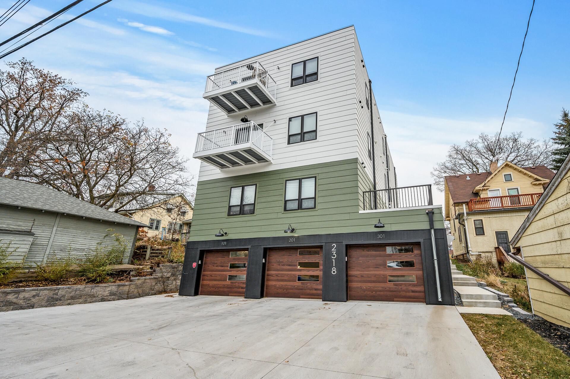 2318 Johnson St NE #201, Minneapolis, MN 55408