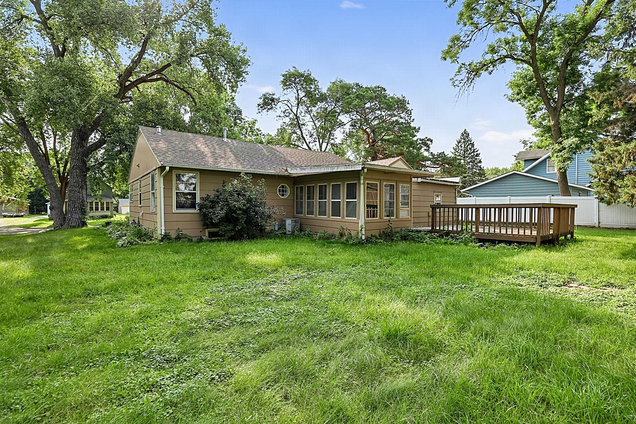 1804 7 1/2 St SW, Willmar, MN 56201