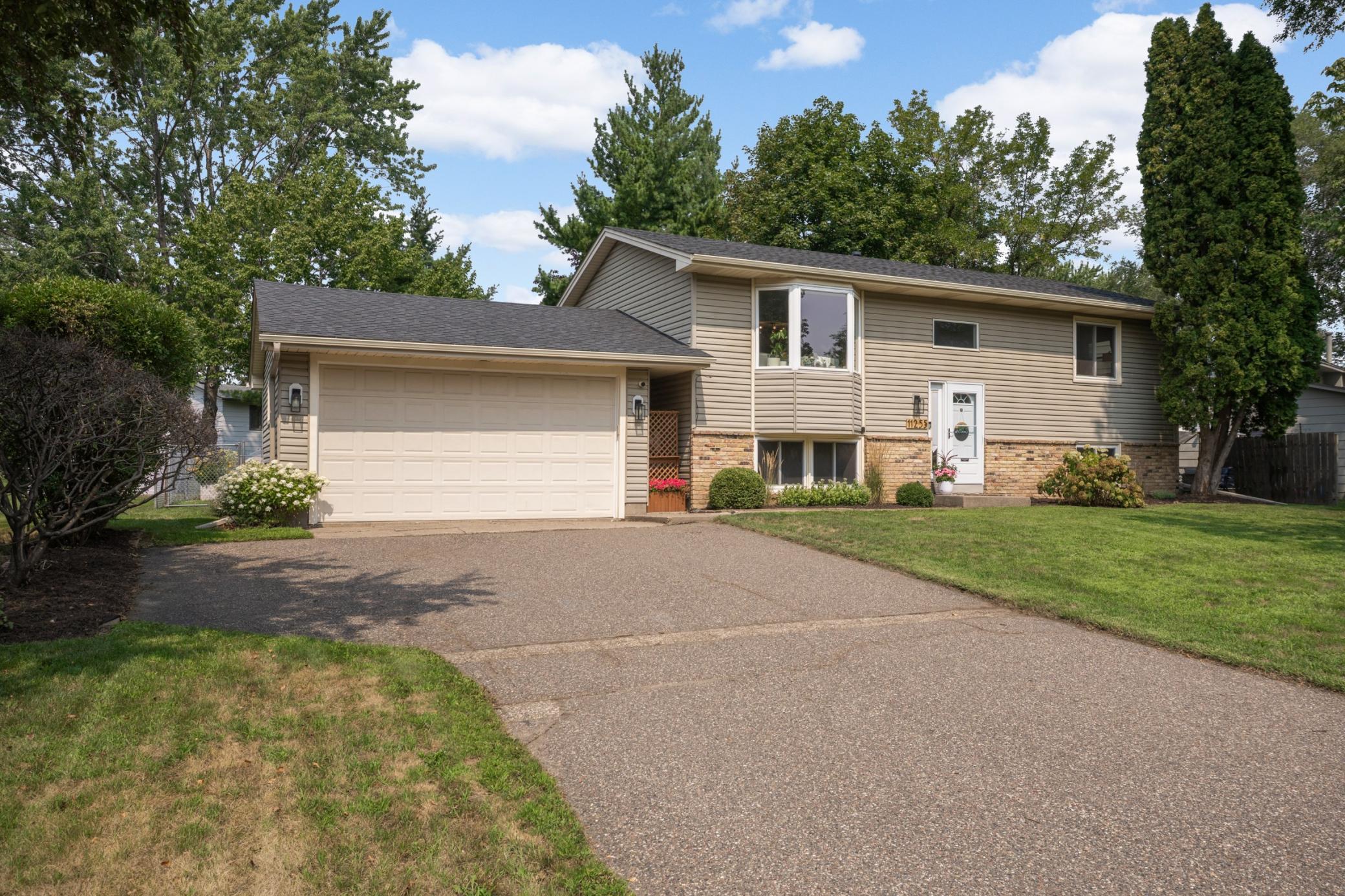 11255 Rhode Island Ave N, Champlin, MN 55316