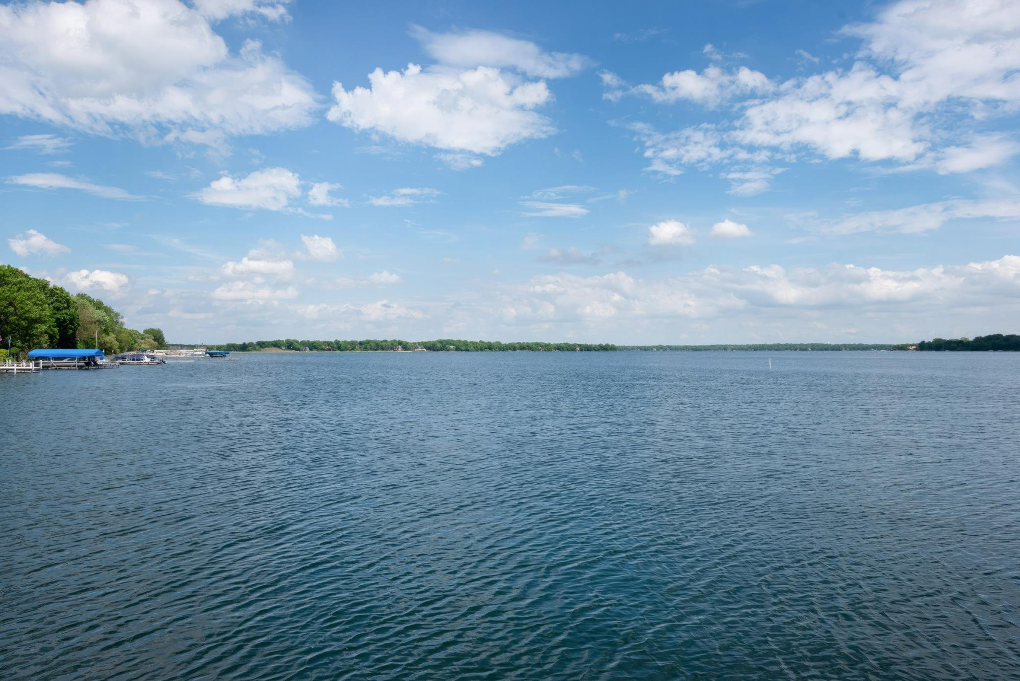 1735 4th St, White Bear Lake, MN 55110