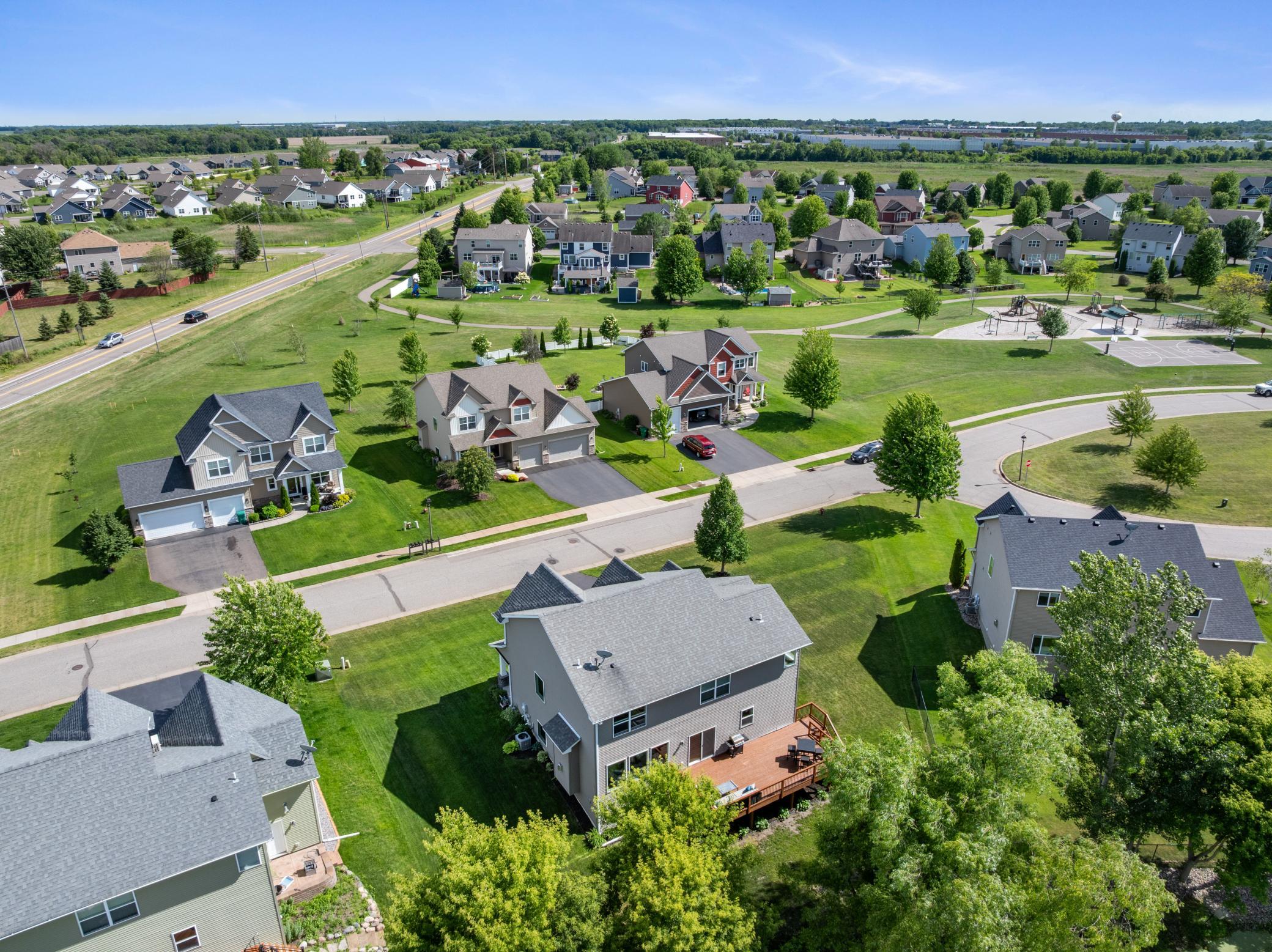 19564 Prairieview Dr S, Rogers, MN 55374