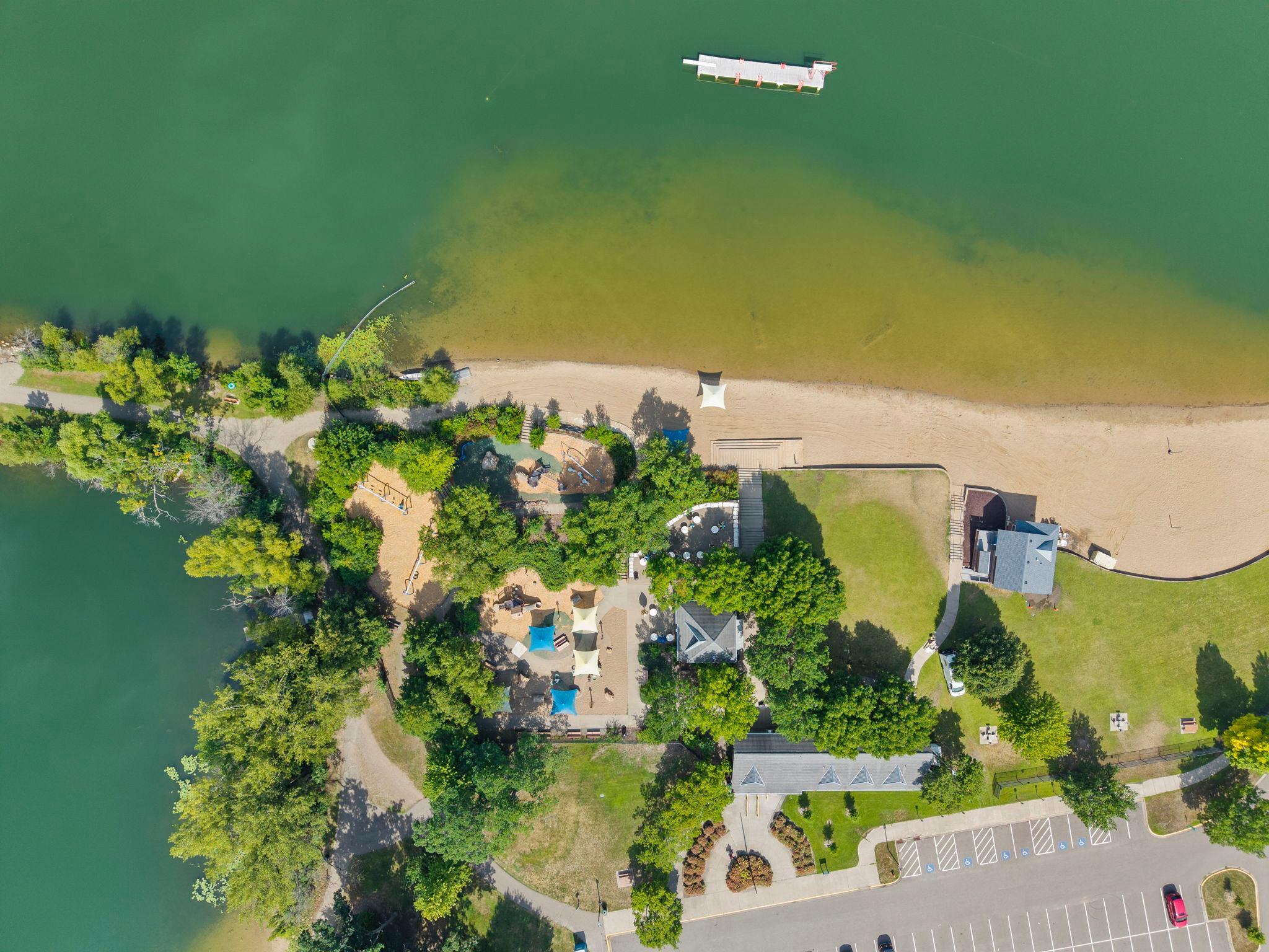 5332 Beachside Dr, Minnetonka, MN 55343