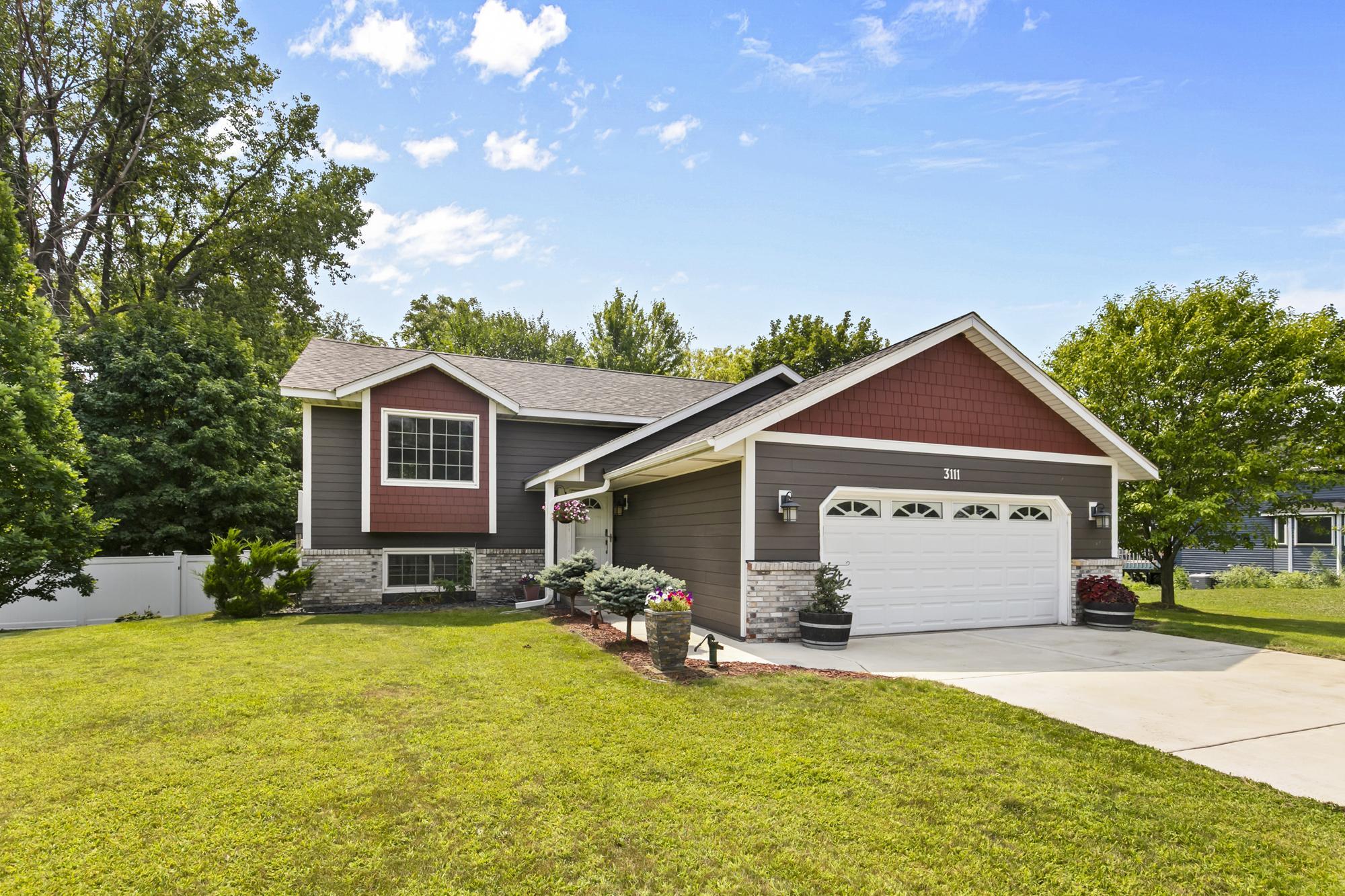 3111 Joyce Ct, Eagan, MN 55121