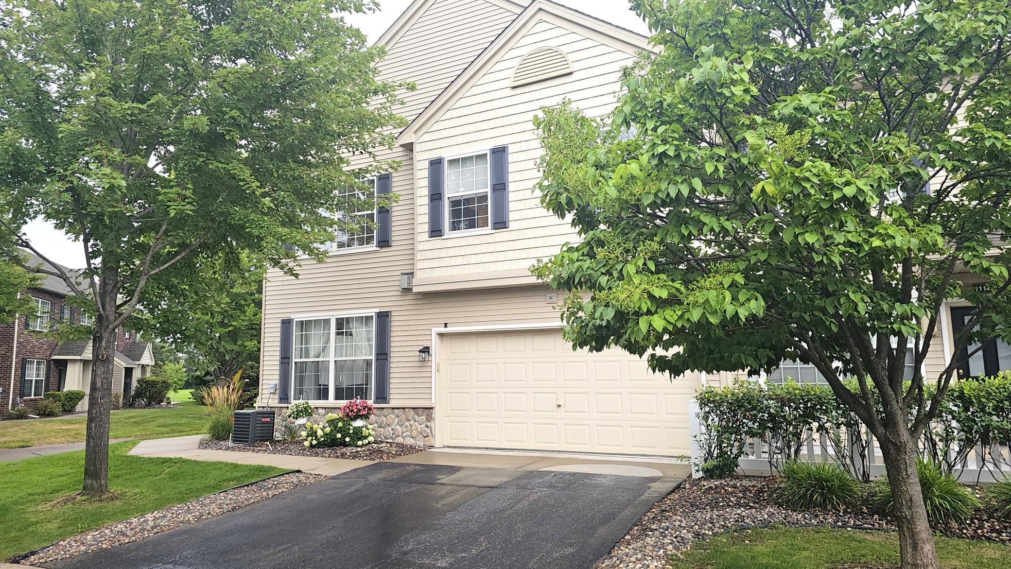 11122 Aberdeen St NE #E, Blaine, MN 55449