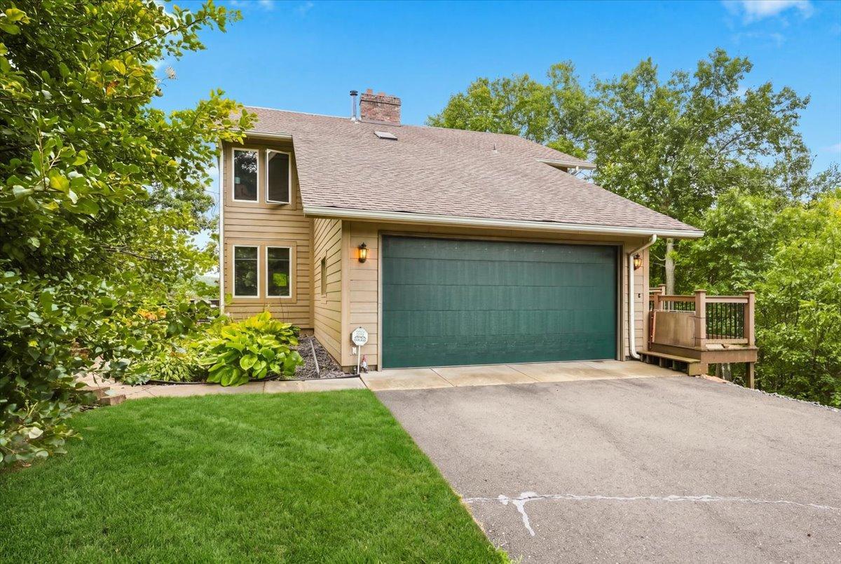 261 Lower Pine Lake Ct, Star Prairie, WI 54026