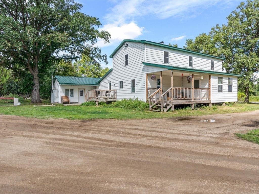 13727 County Road 32, Bertha, MN 56437