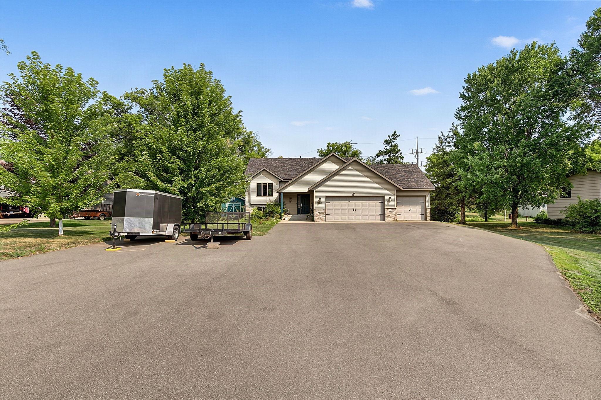 2236 232nd St, Saint Augusta, MN 56301
