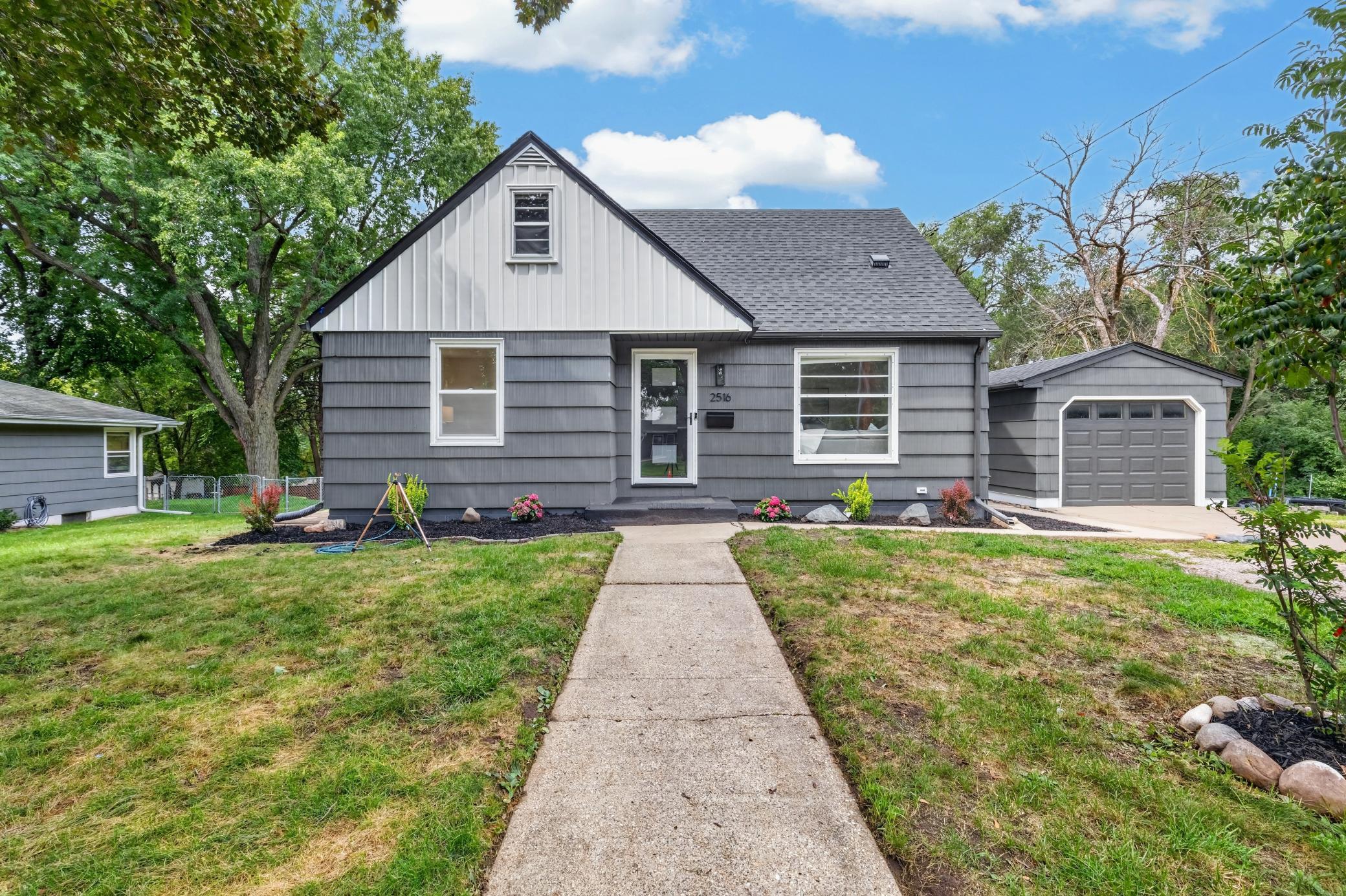 2516 Westview Ter, Minnetonka, MN 55305
