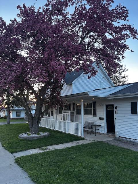 103 4th St Sw, Stewartville, MN 55976