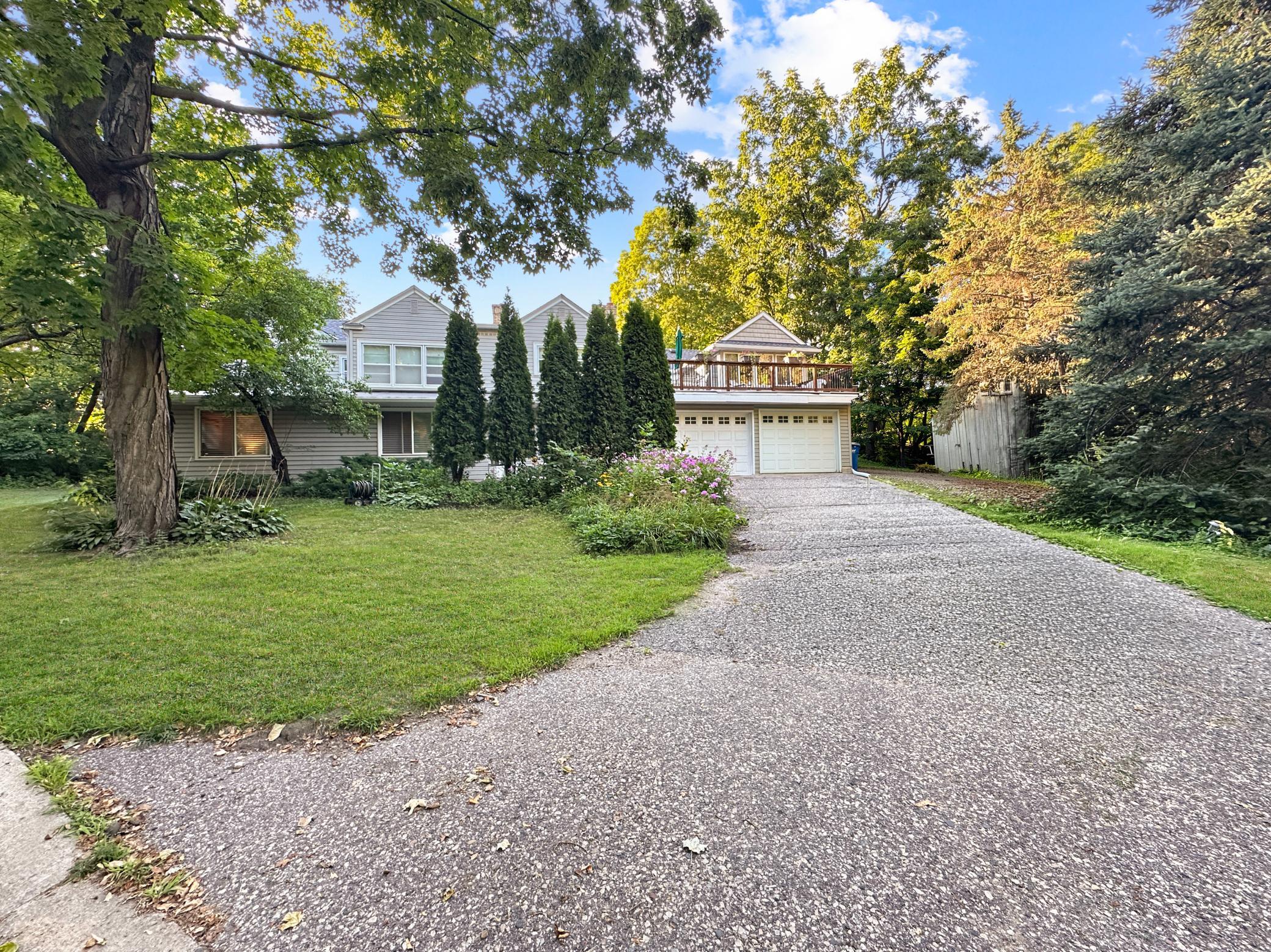 251 W Lake St, Excelsior, MN 55331