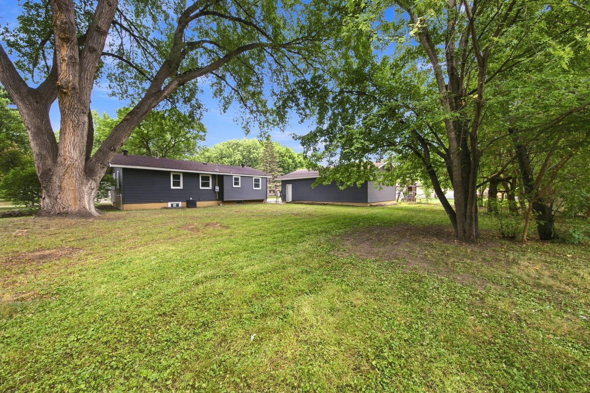 6717 Dutton Ave, Brooklyn Park, MN 55428