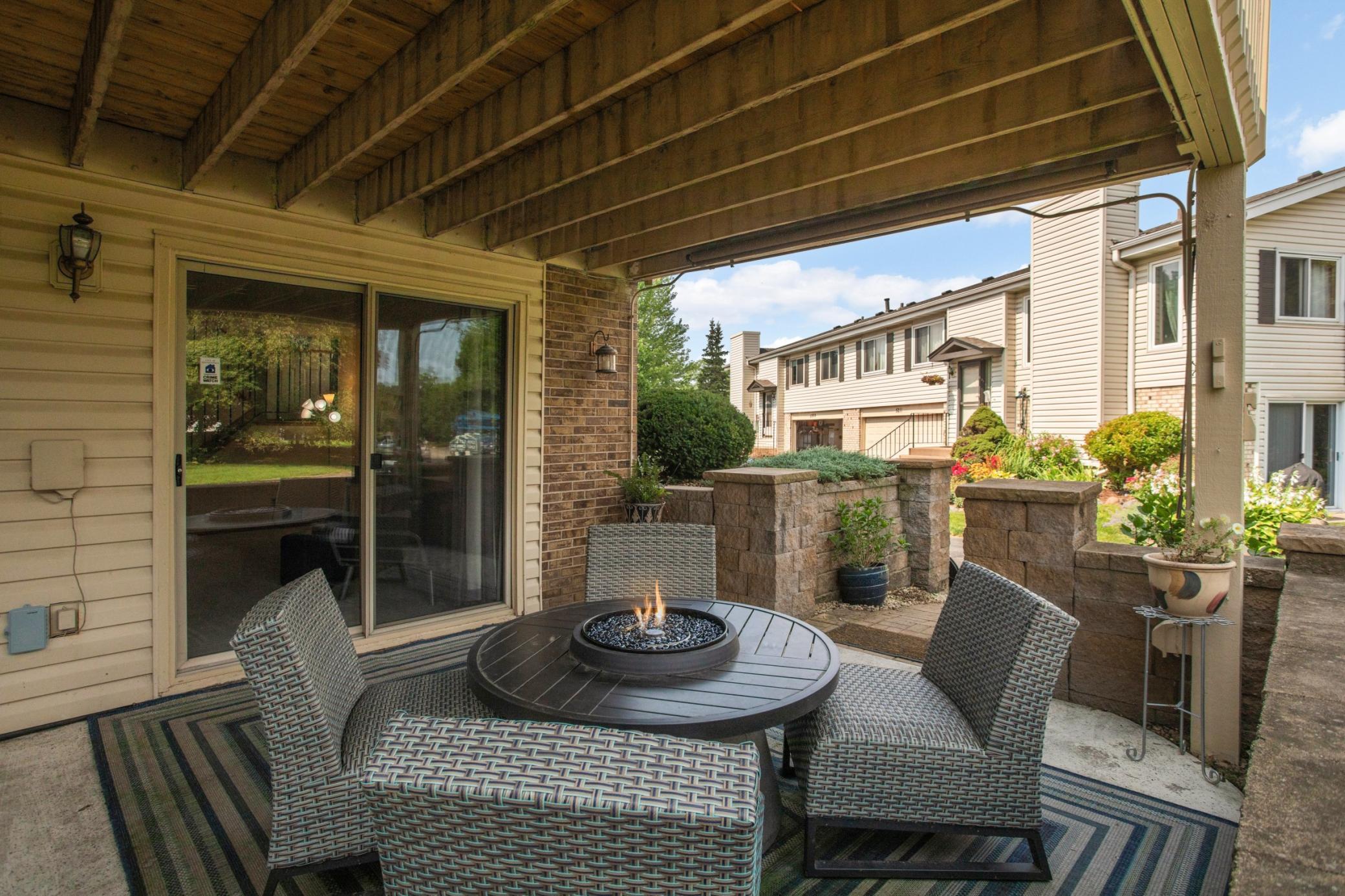 5205 Beachside Dr, Minnetonka, MN 55343