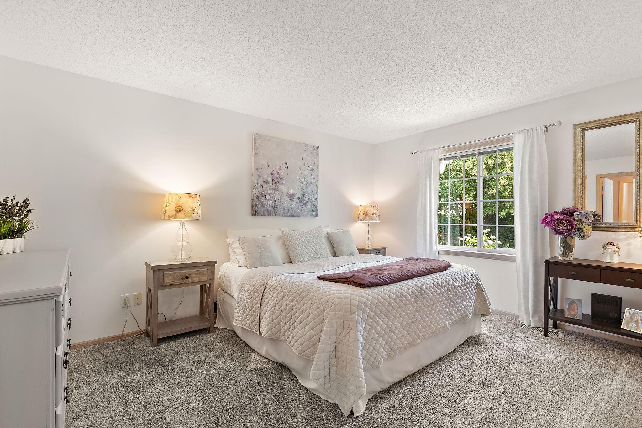662 Regent Ln, Waconia, MN 55387