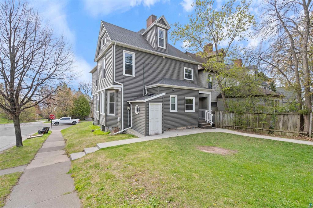 1931 E Superior St, Duluth, MN 55812