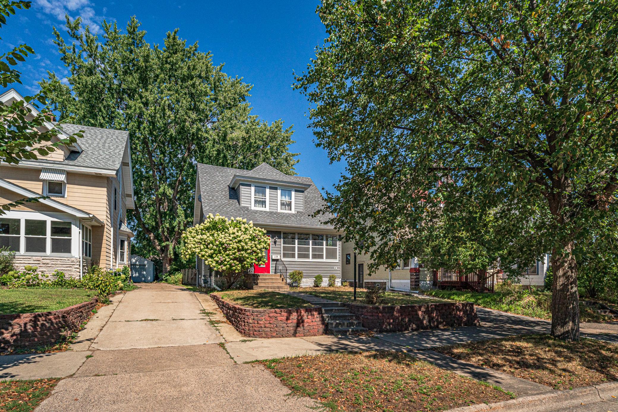 1259 Minnehaha Ave W, Saint Paul, MN 55104