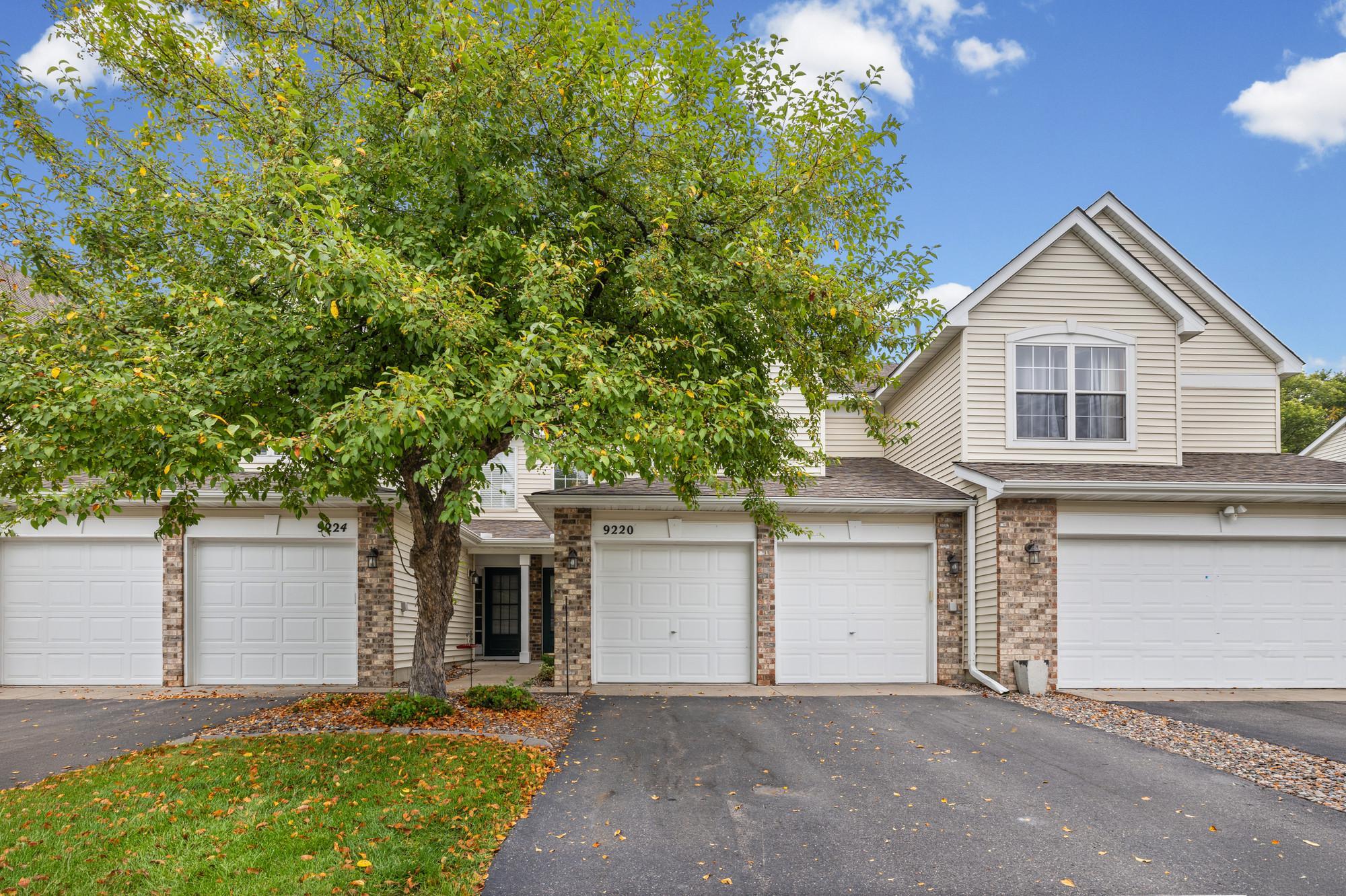 9220 Merrimac Ln N, Maple Grove, MN 55311