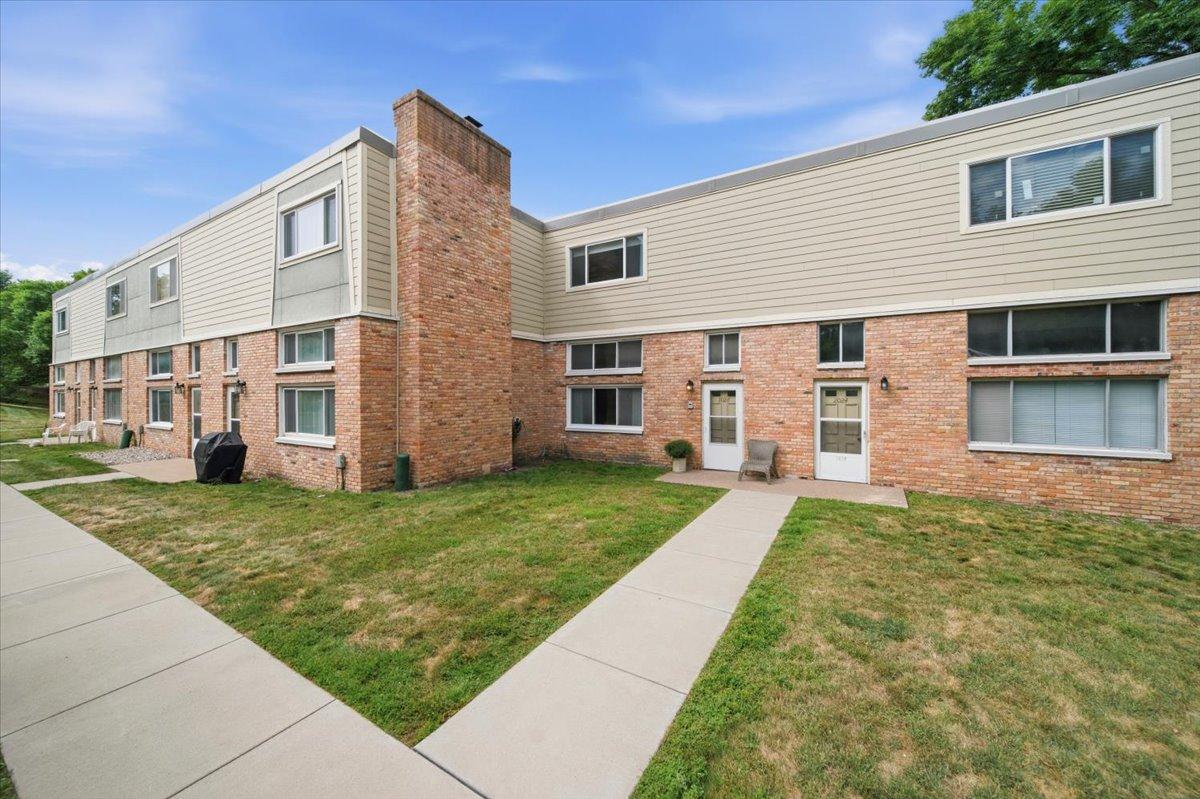 2026 Louisiana Ave S, Saint Louis Park, MN 55426