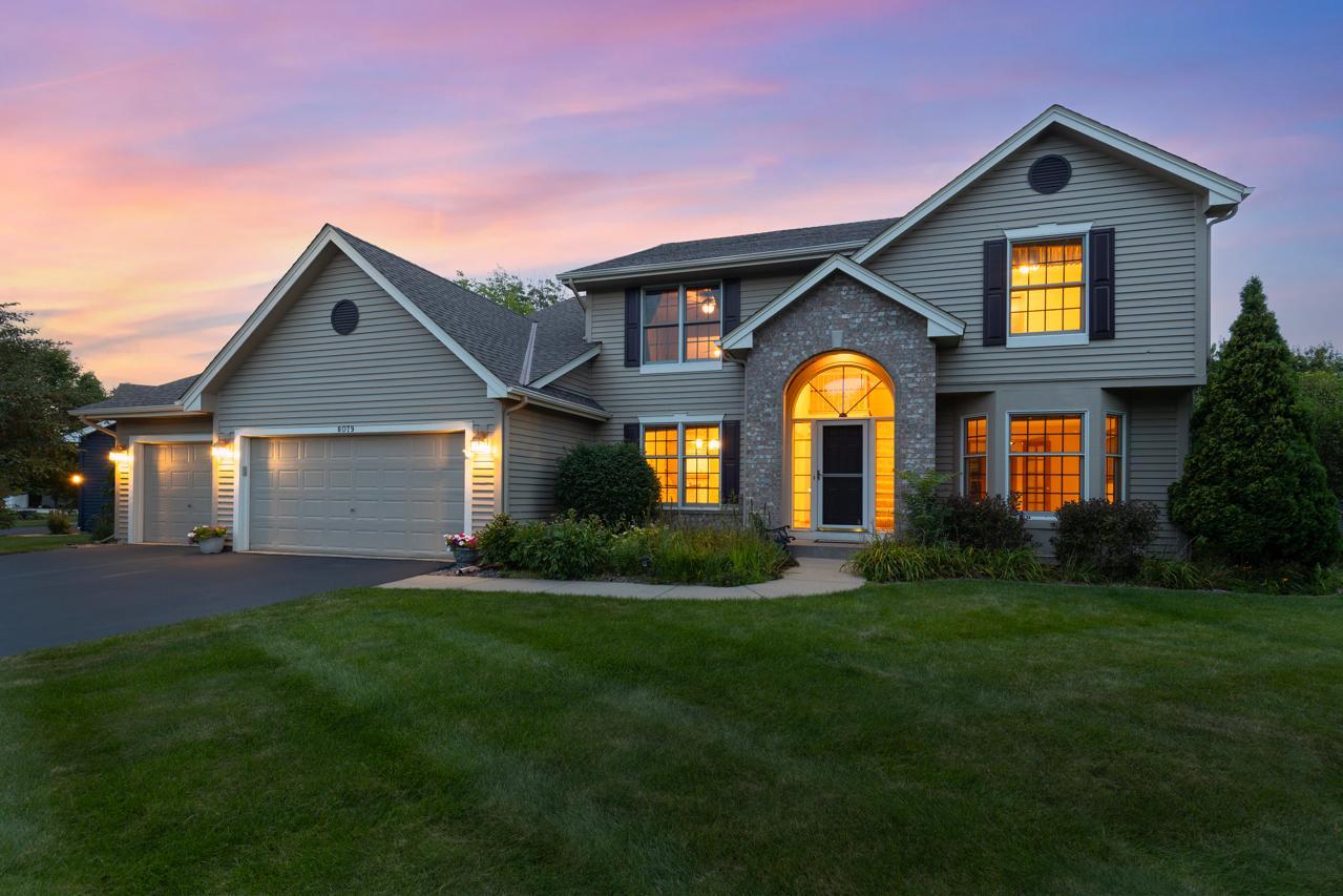 8079 Spruce Trl, Eden Prairie, MN 55347