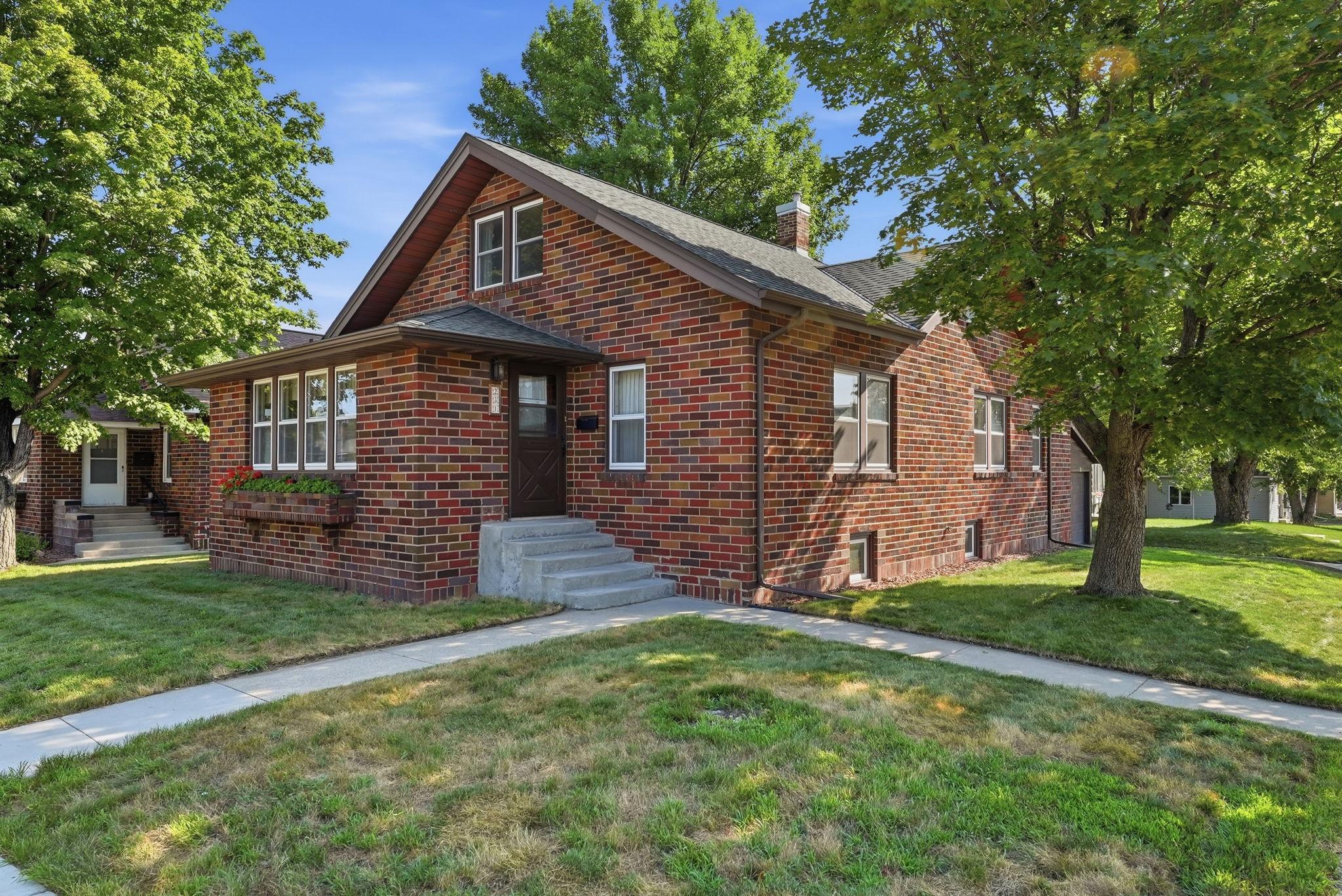231 Maple St, Sauk Centre, MN 56378