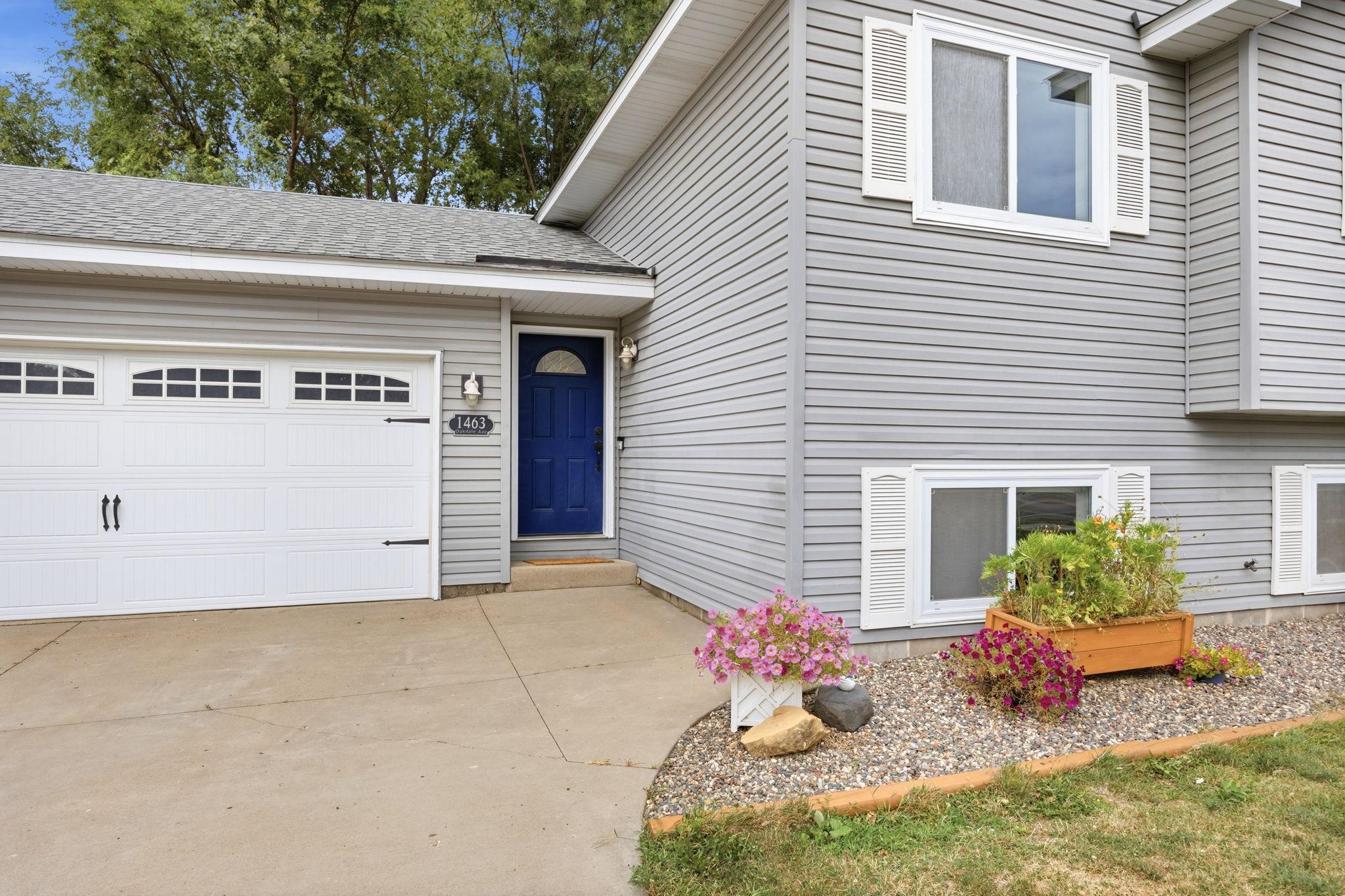 1463 Oakdale Ave, West Saint Paul, MN 55118