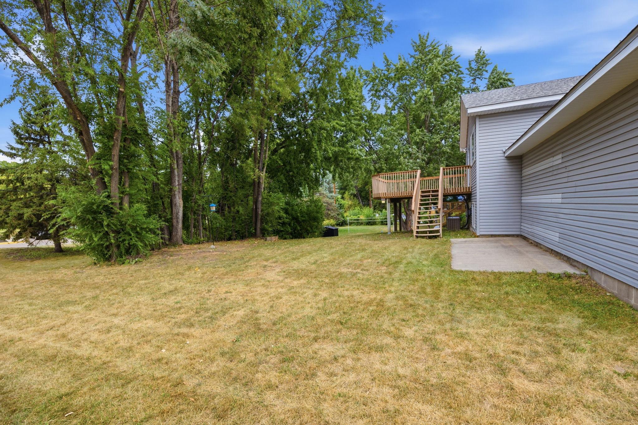 1463 Oakdale Ave, West Saint Paul, MN 55118