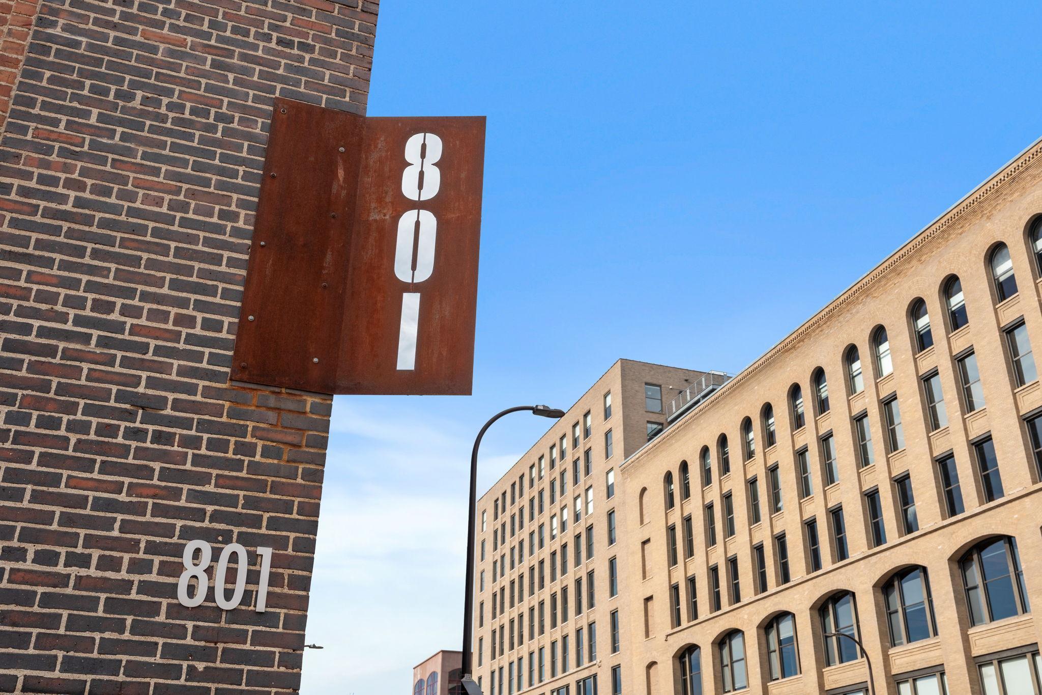 801 Washington Ave N #121, Minneapolis, MN 55401