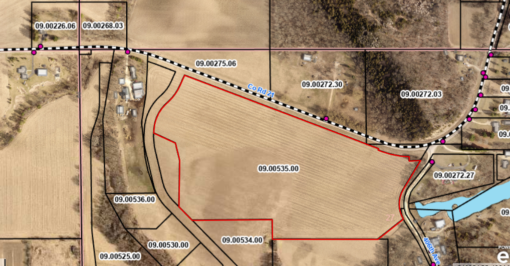 21 County Rd, Mazeppa, MN 55956