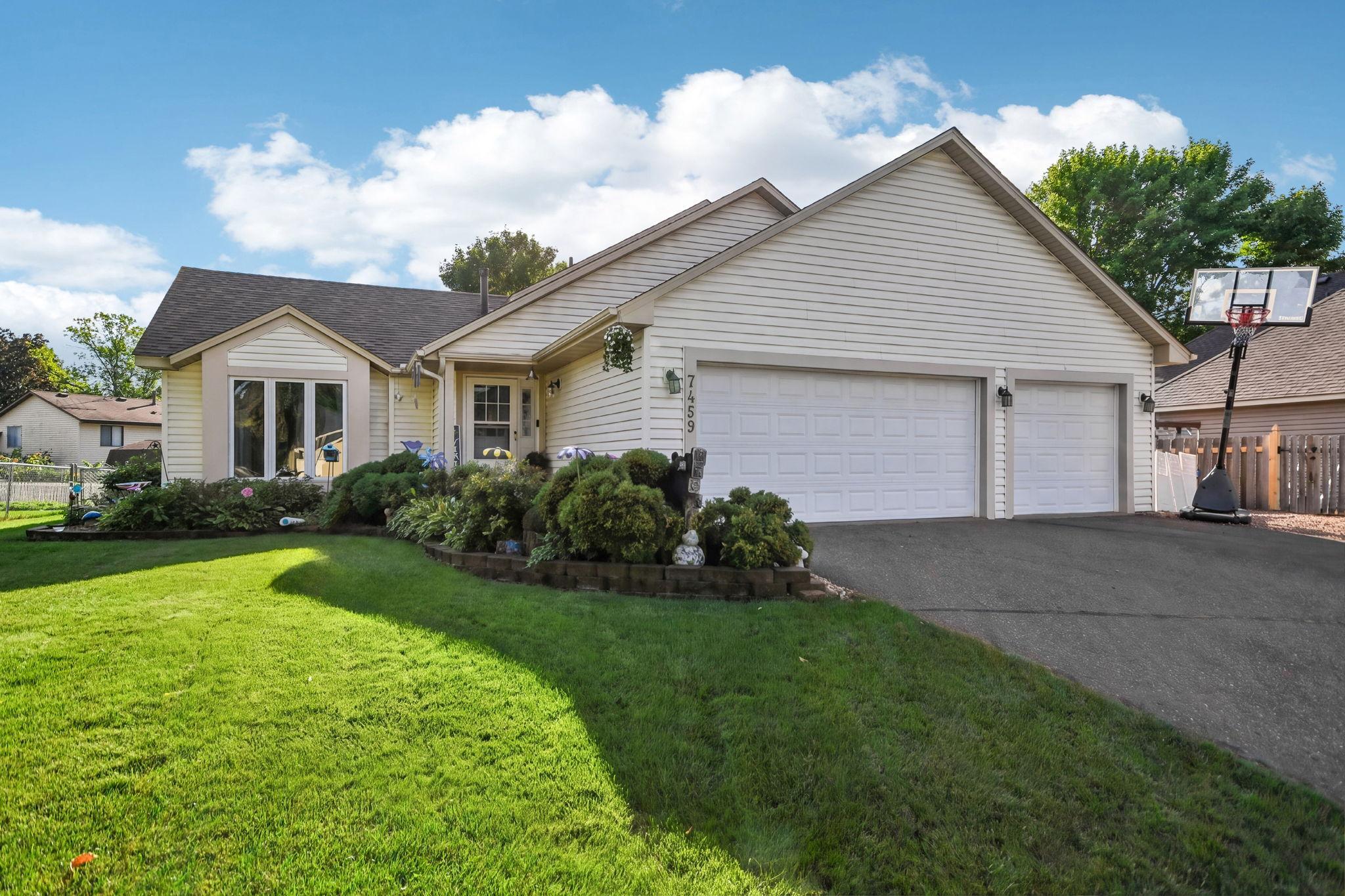 7459 Jeffery Ln S, Cottage Grove, MN 55016