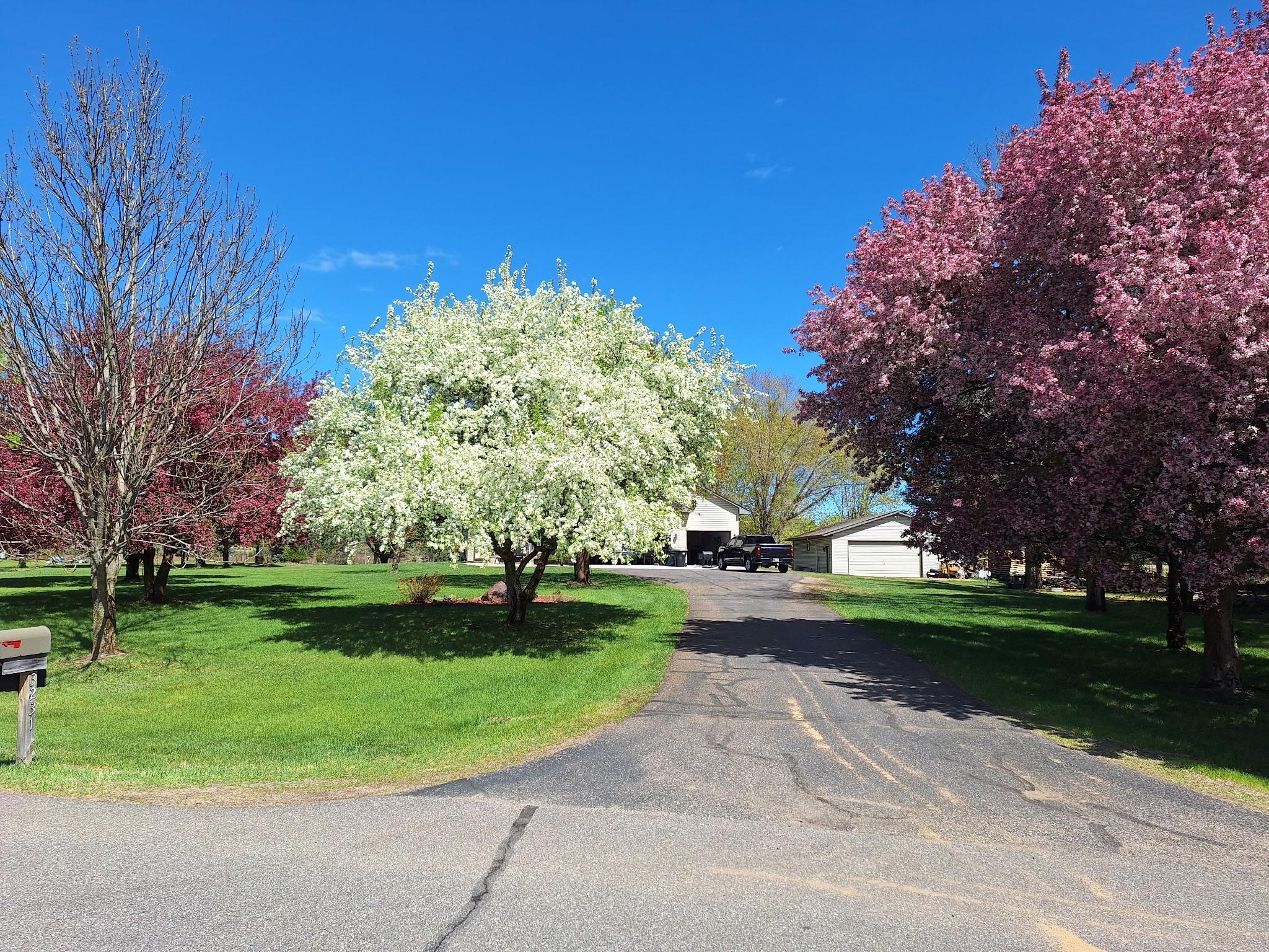 3231 206th Ave NW, Oak Grove, MN 55303