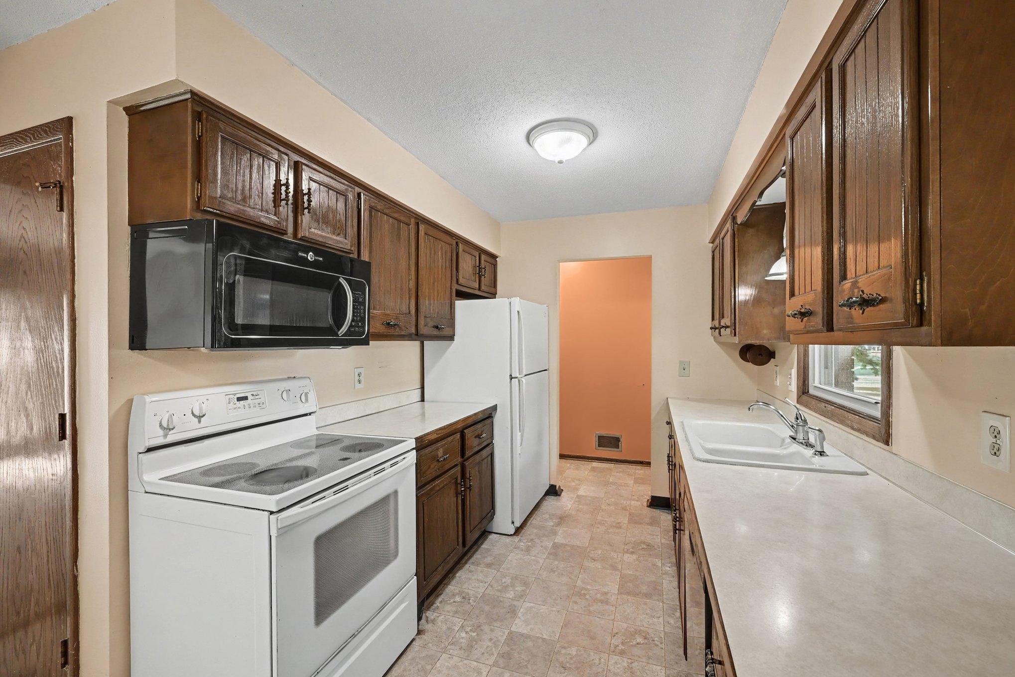 5520 Saint Stephens St, Mounds View, MN 55112